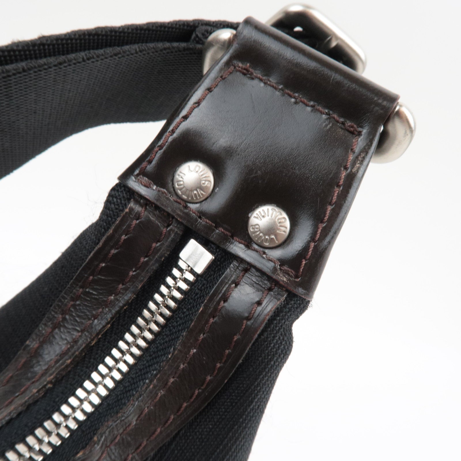 Louis Vuitton Damier Geant Explorateur Shoulder Bag Noir M93616 SP4110