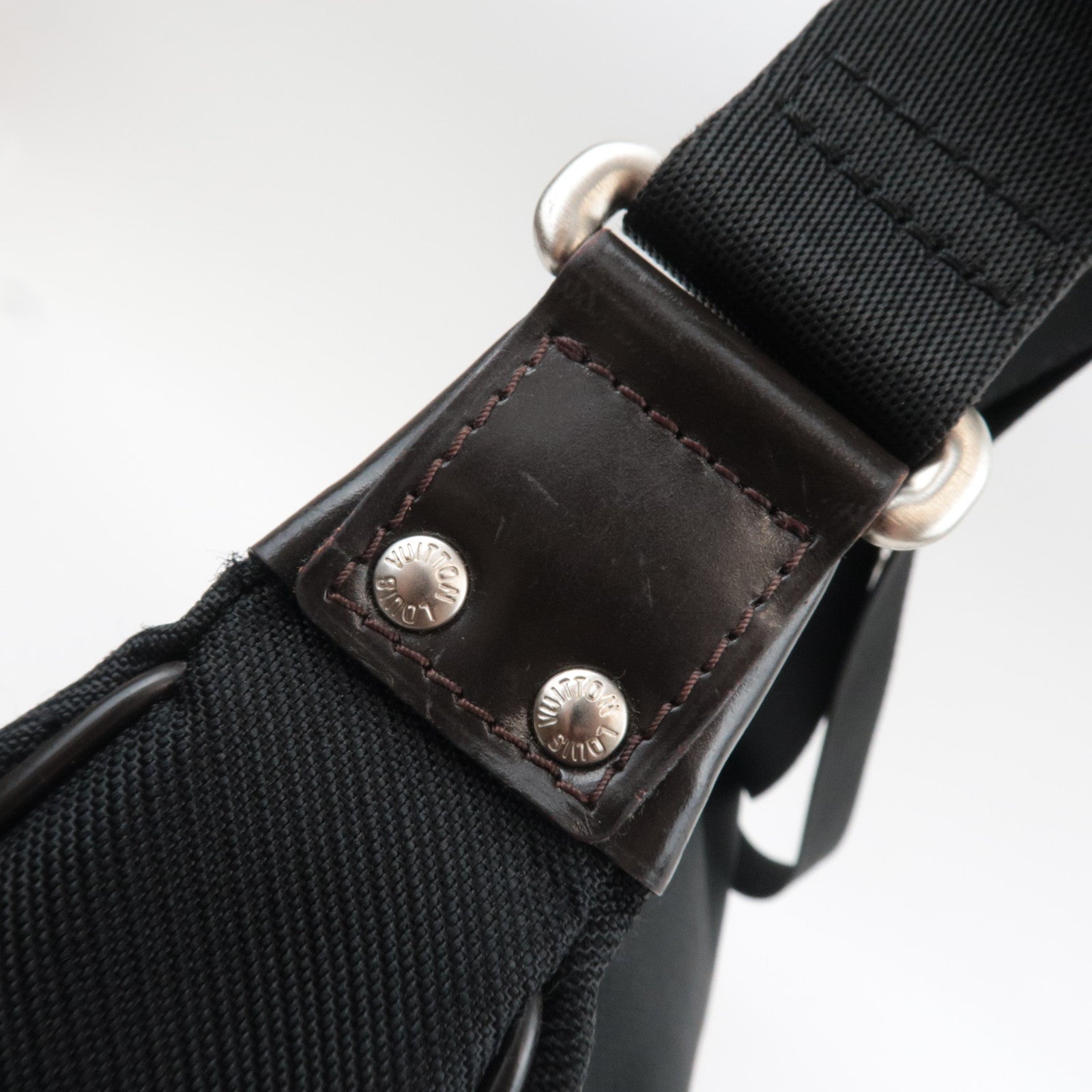 Louis Vuitton Damier Geant Explorateur Shoulder Bag Noir M93616 SP4110