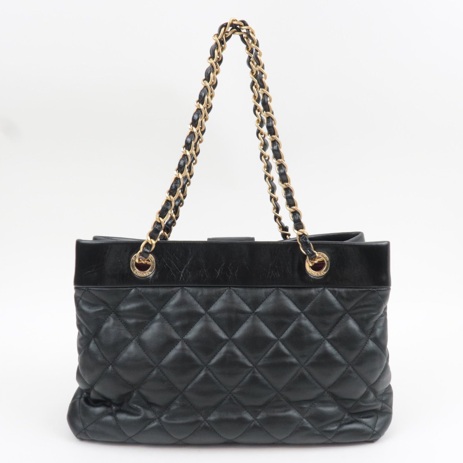 CHANEL Matelasse Chain Tote Bag Lambskin Black Gold HDW A66415 18364637 *Dust bag, G card