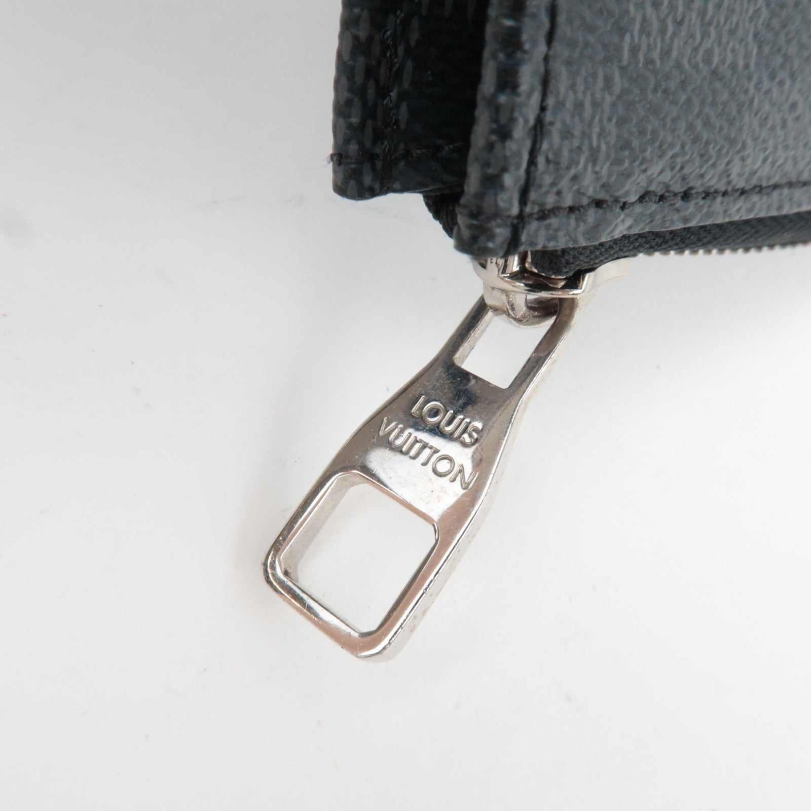 Louis Vuitton Damier Graphite Pochette Jour GM Christopher Nemeth Clutch Bag N41685 TJ3186