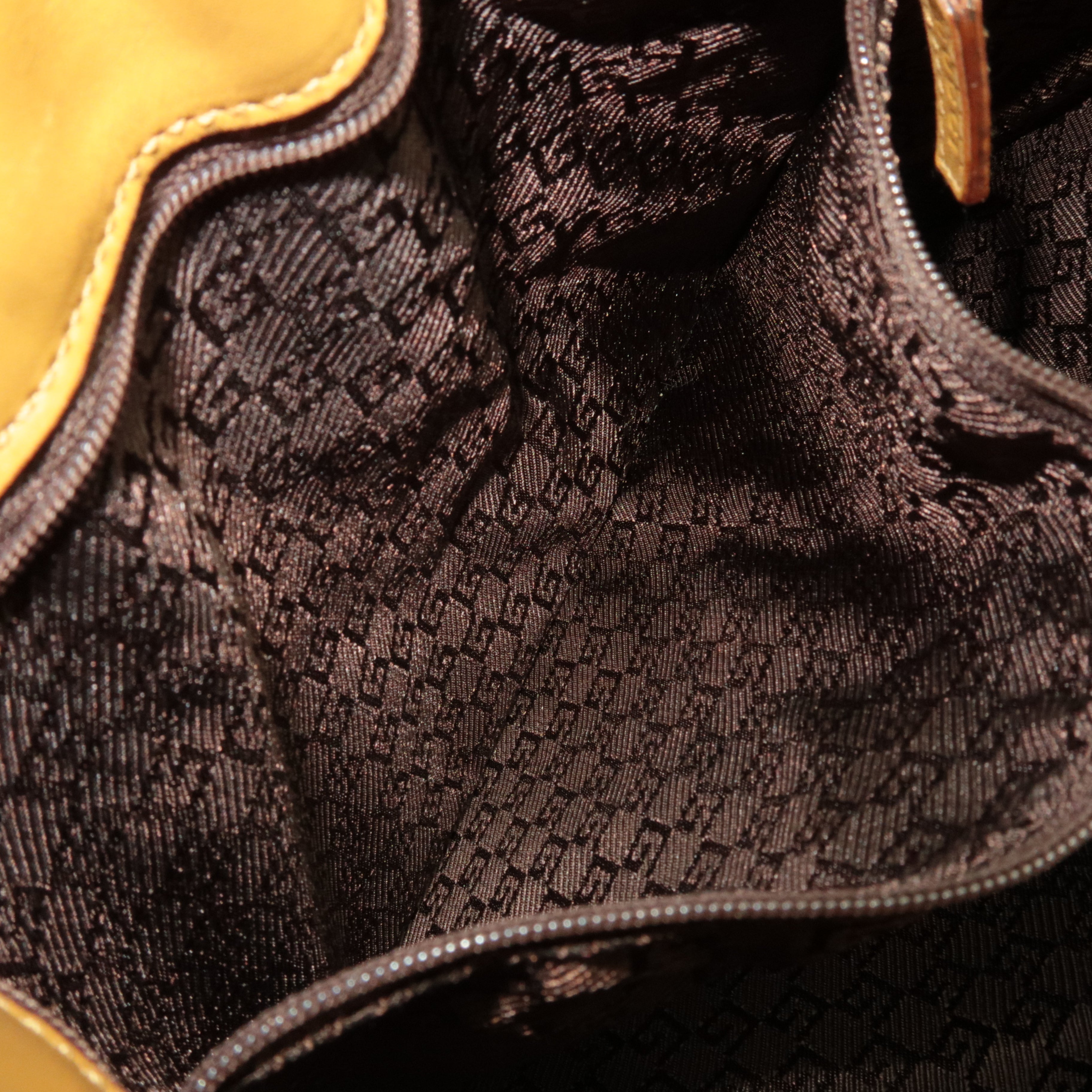 GUCCI Drawstring One Shoulder Bag Suede Leather Light Brown 001.4030 *Dust bag