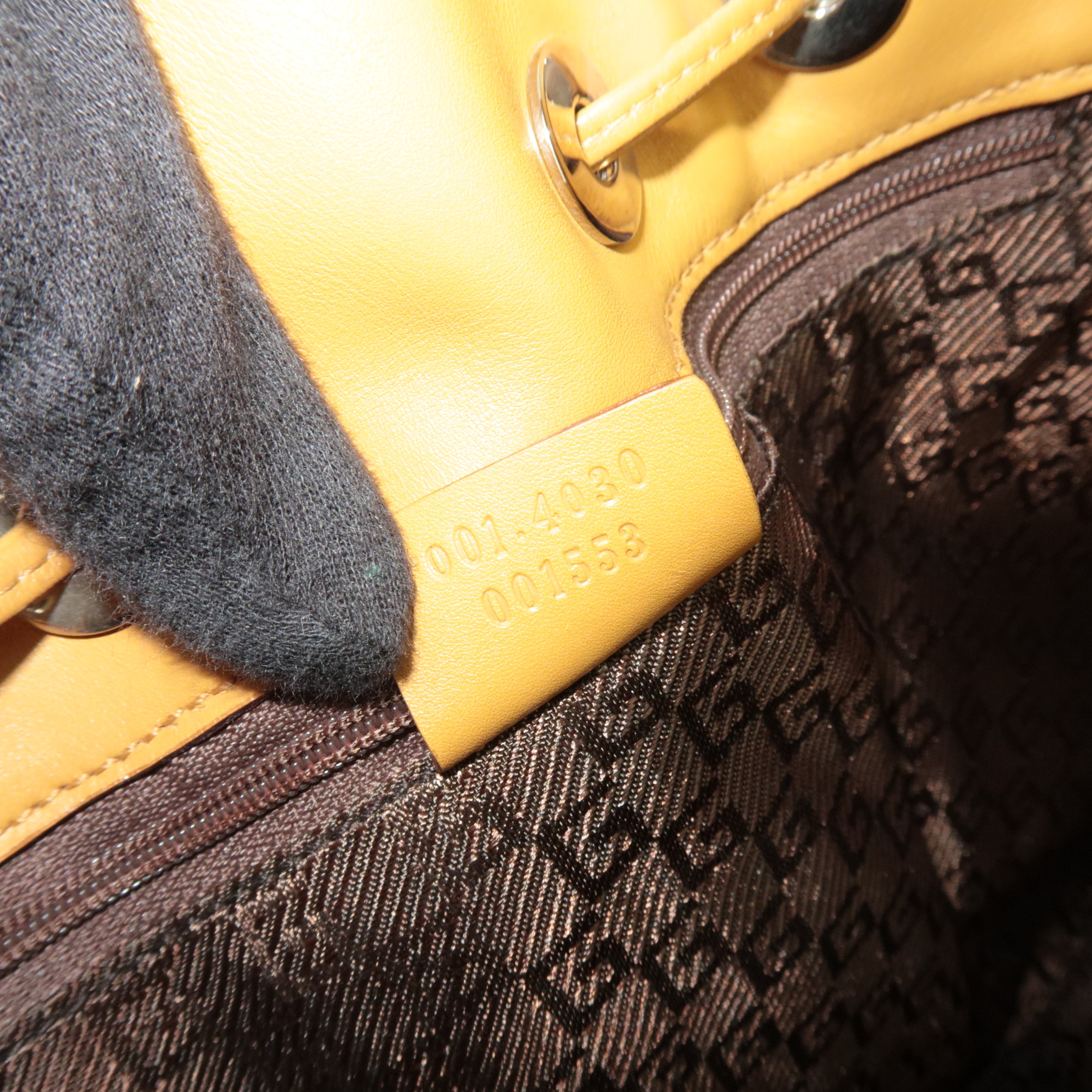 GUCCI Drawstring One Shoulder Bag Suede Leather Light Brown 001.4030 *Dust bag