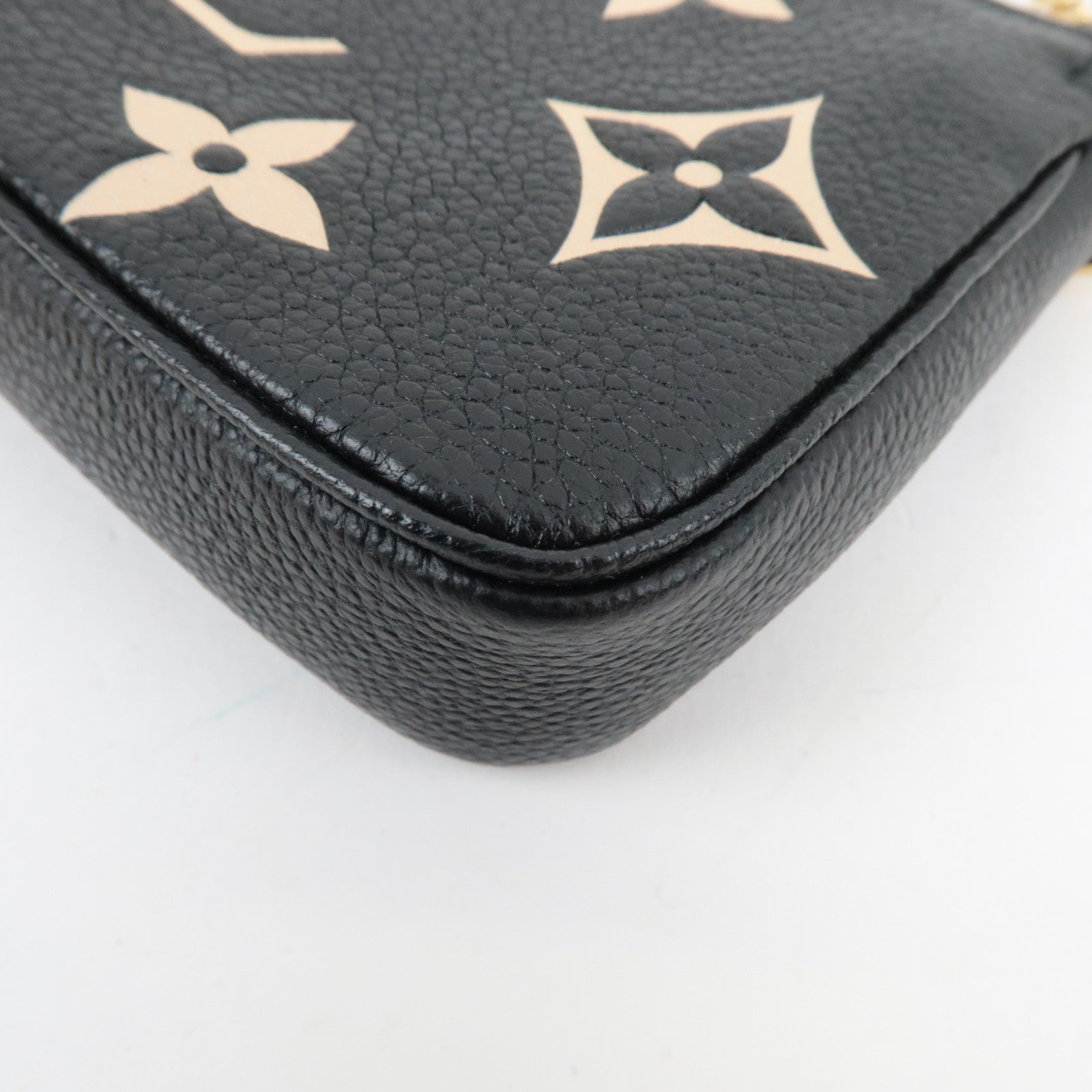 Louis Vuitton Bicolor Monogram Empreinte Mini Pochette Accessoires Noir M80732 RFID *Box, Dust bag