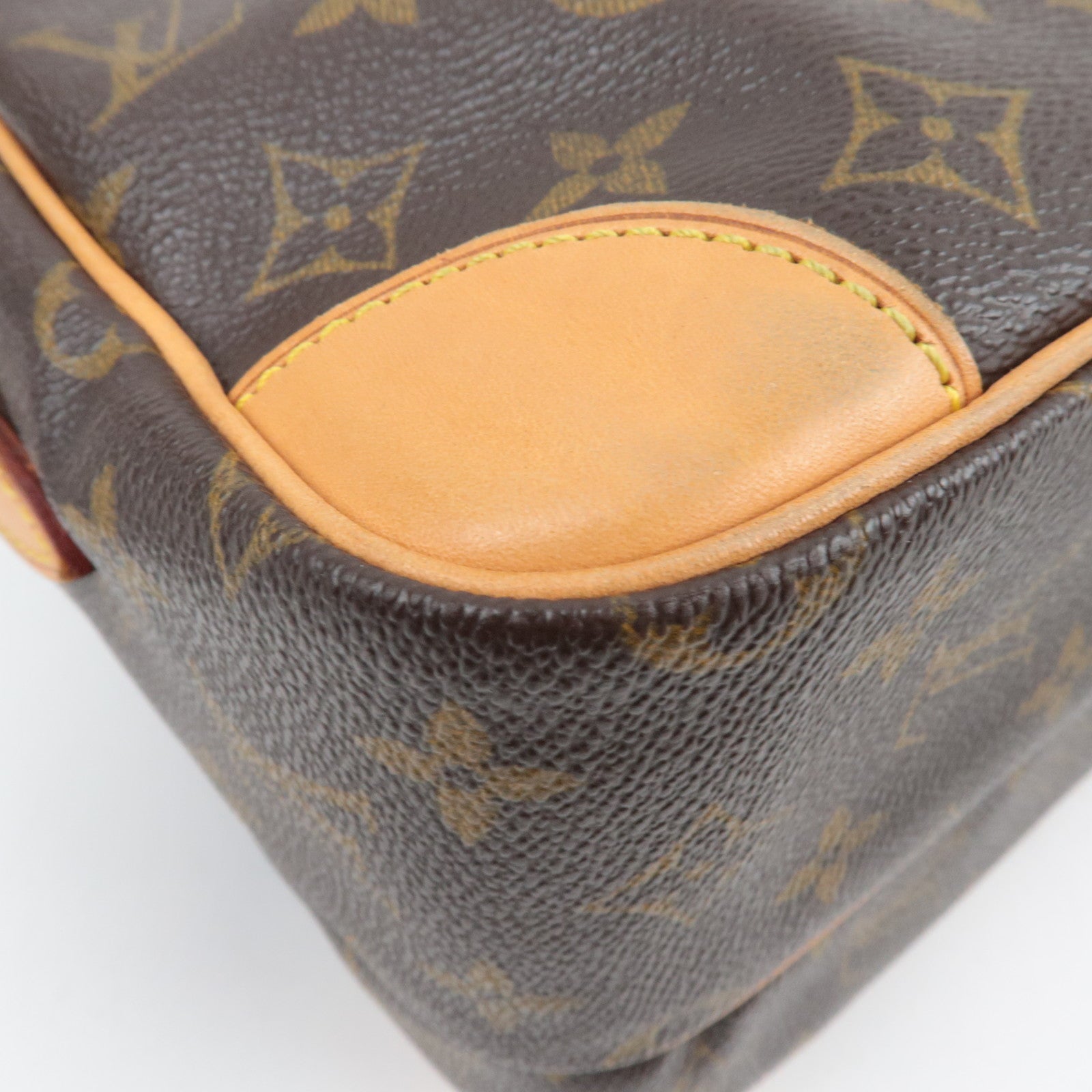 Louis Vuitton Monogram Nile Shoulder Bag M45244 AR1001
