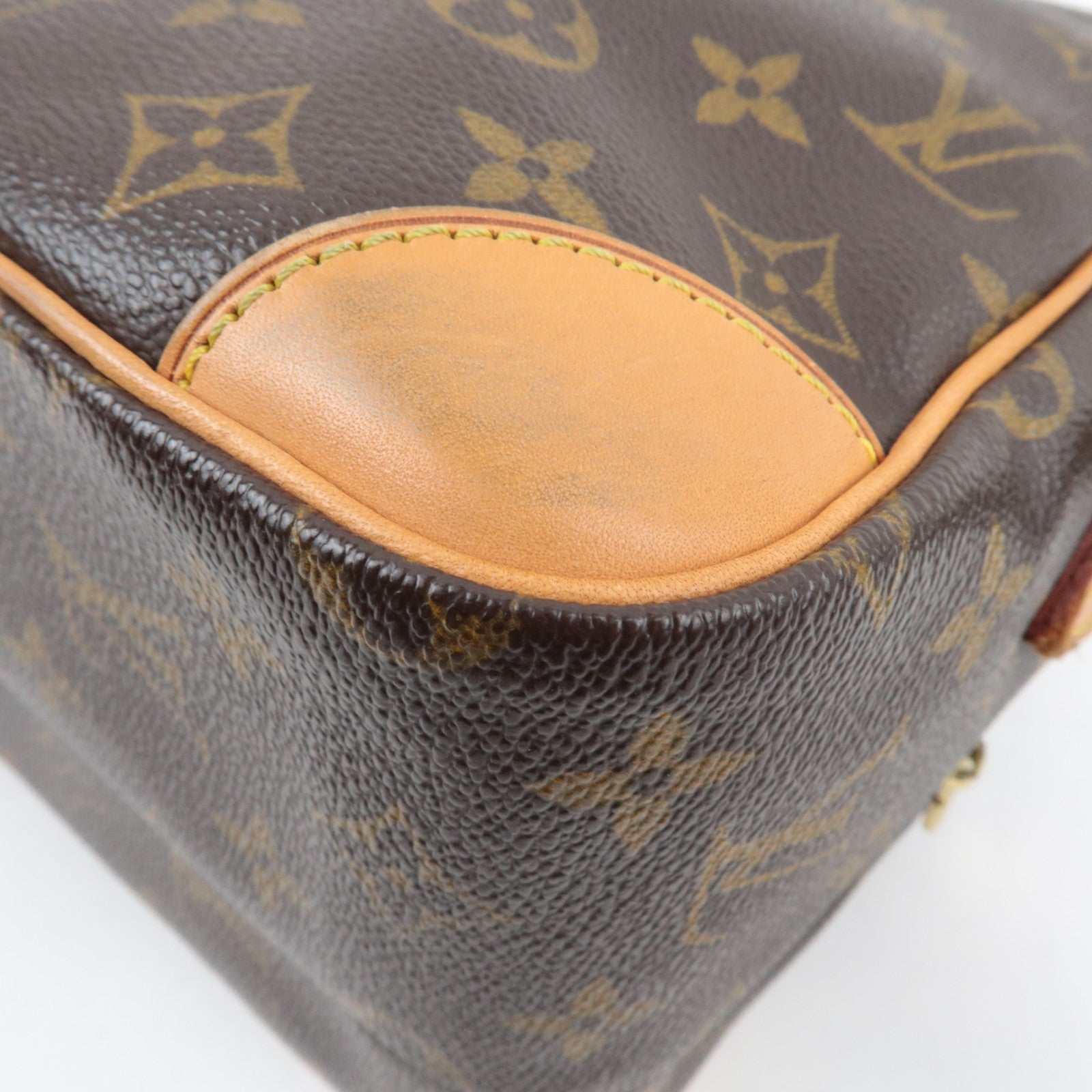 Louis Vuitton Monogram Nile Shoulder Bag M45244 AR1001