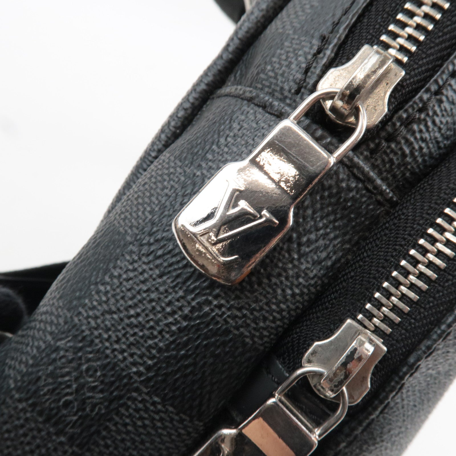 Louis Vuitton Damier Graphite Avenue Sling Bag Shoulder Bag N41719 MB0147