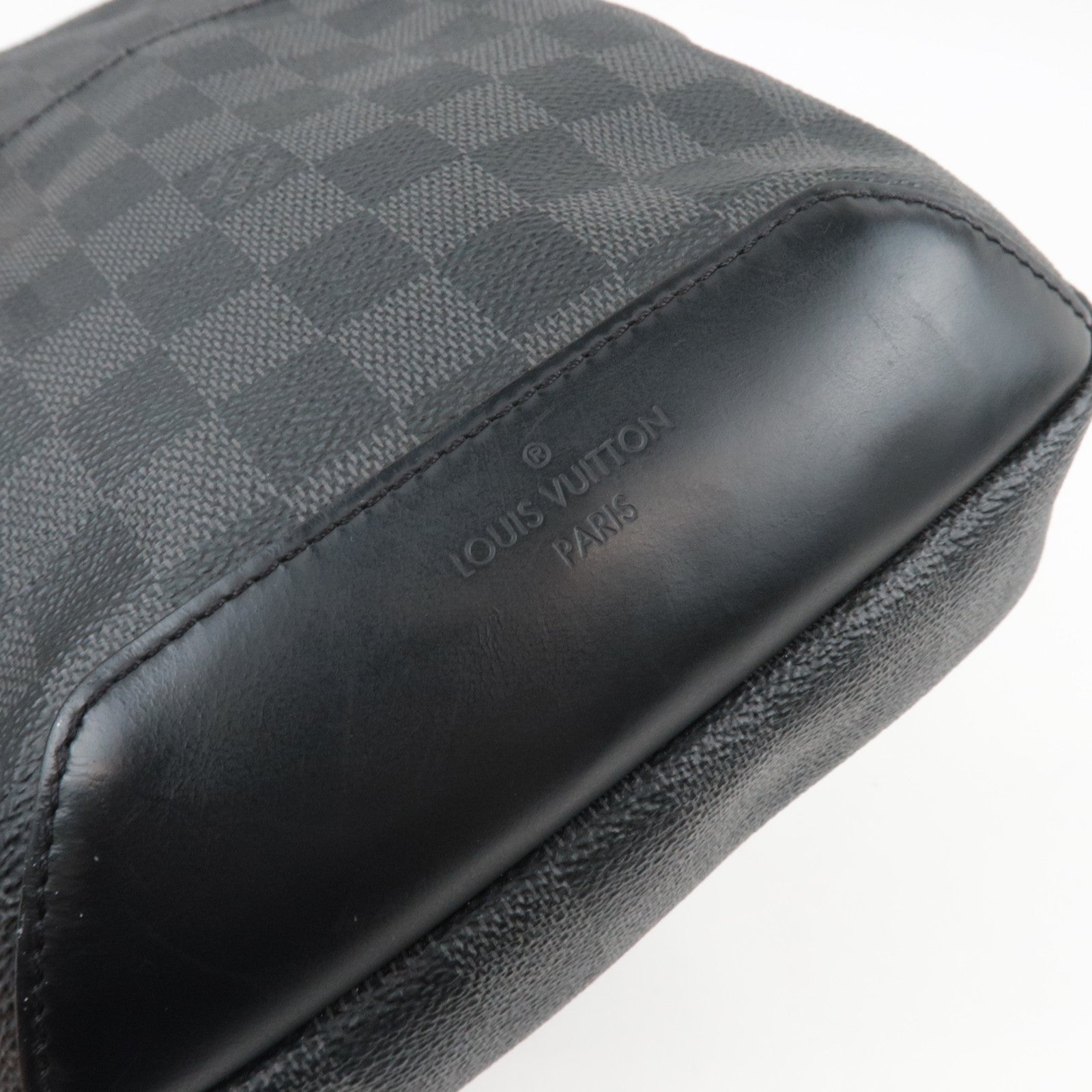 Louis Vuitton Damier Graphite Avenue Sling Bag Shoulder Bag N41719 MB0147