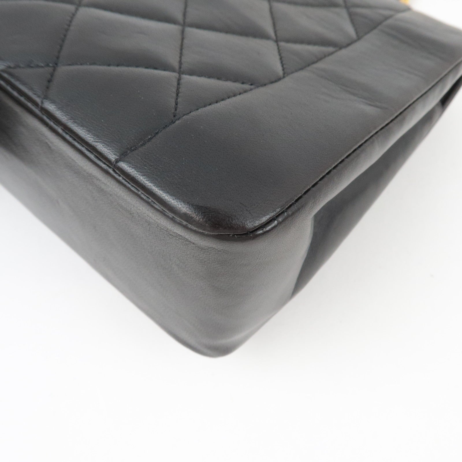 CHANEL Matelasse Diana 25 Chain Shoulder Bag Lambskin Black Gold HDW 28536885 *Dust bag, G card