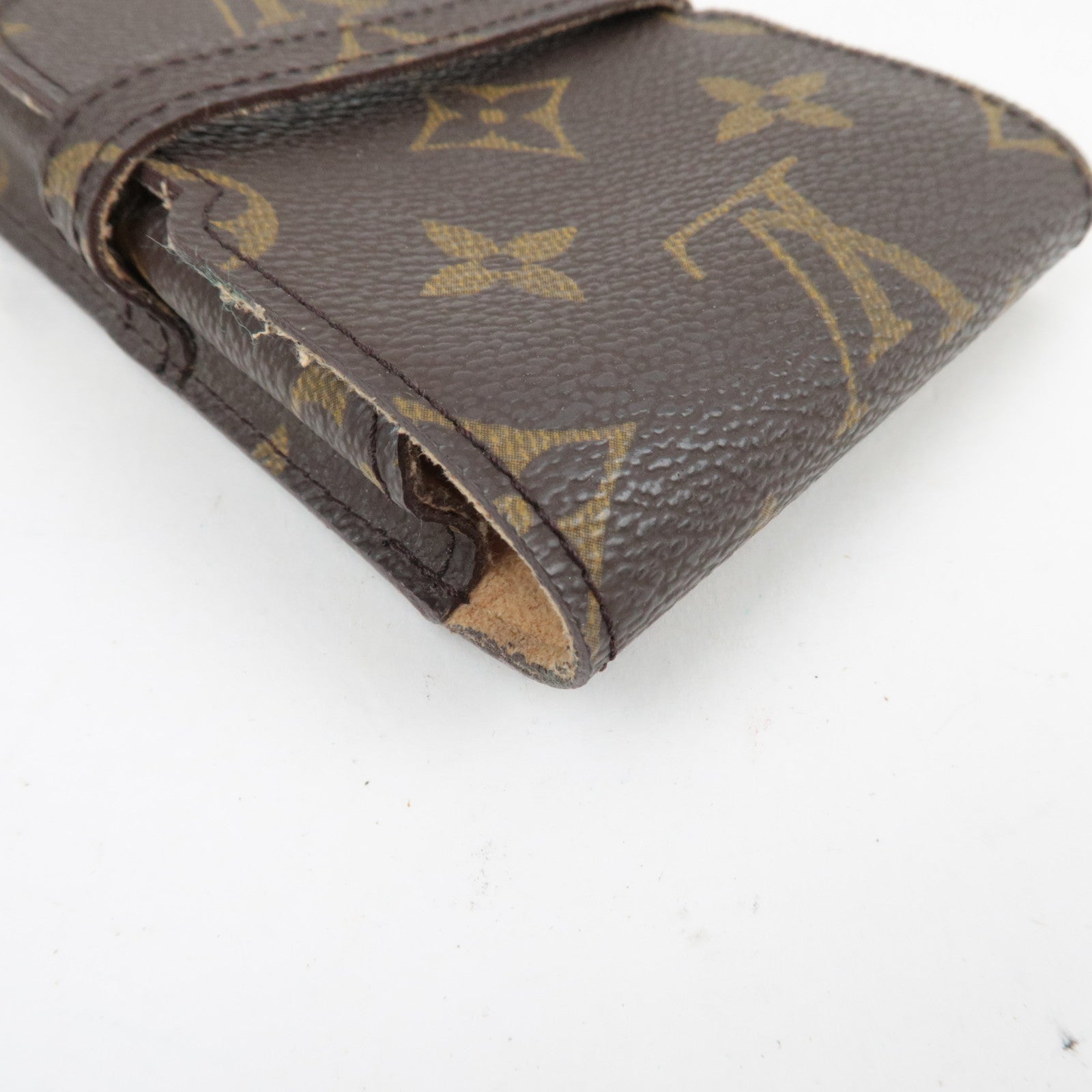 Louis Vuitton Monogram Etui a Lunette Rabat Glasses Case M62970