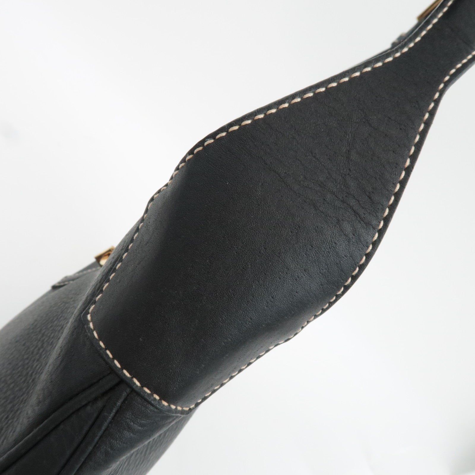 Ferragamo Gancini One Shoulder Bag Leather Black