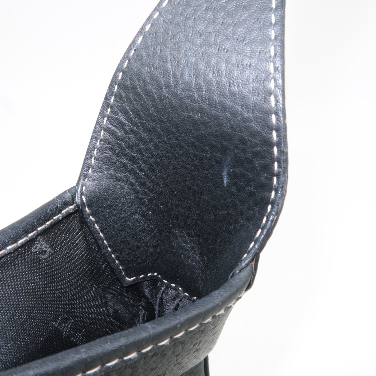 Ferragamo Gancini One Shoulder Bag Leather Black