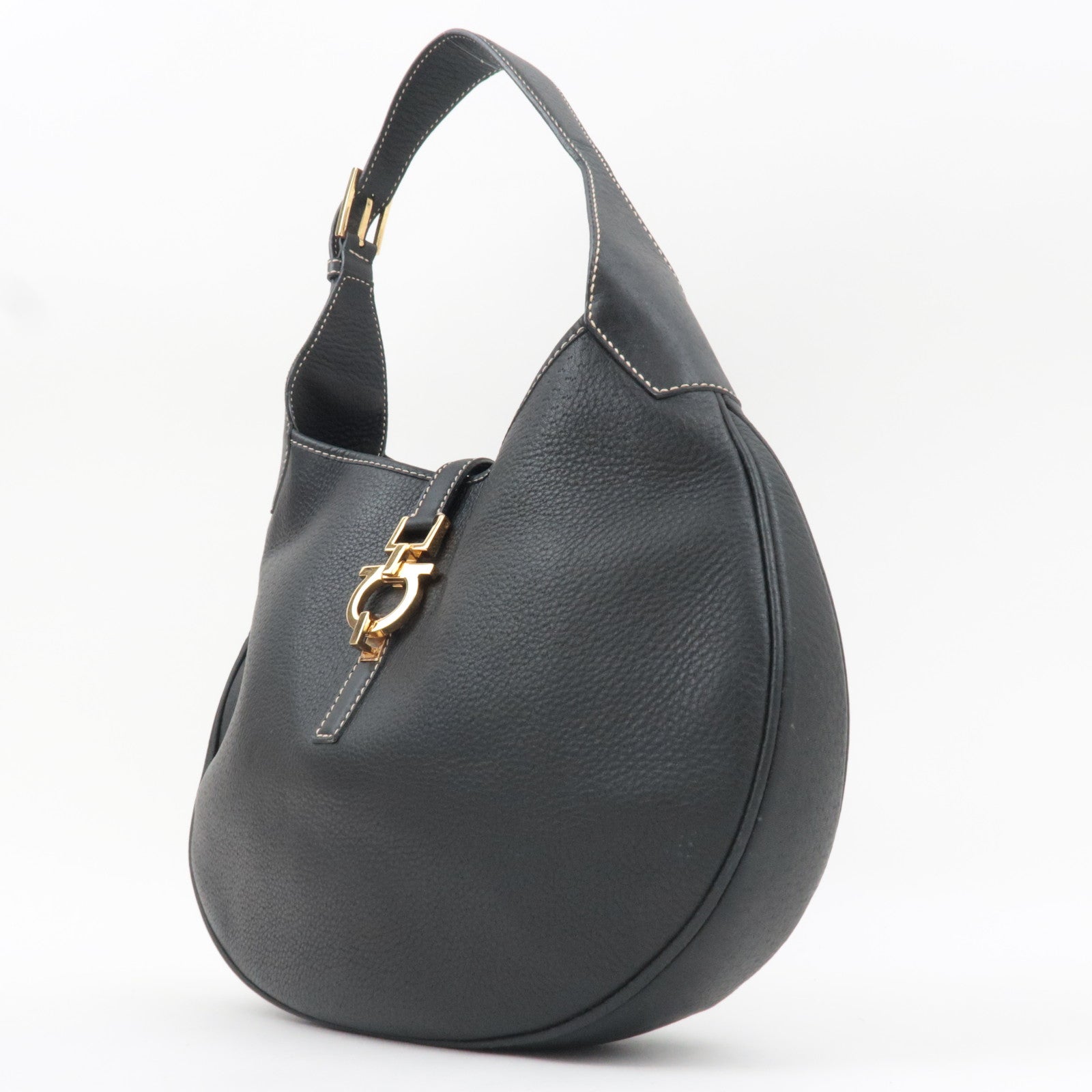 Ferragamo Gancini One Shoulder Bag Leather Black