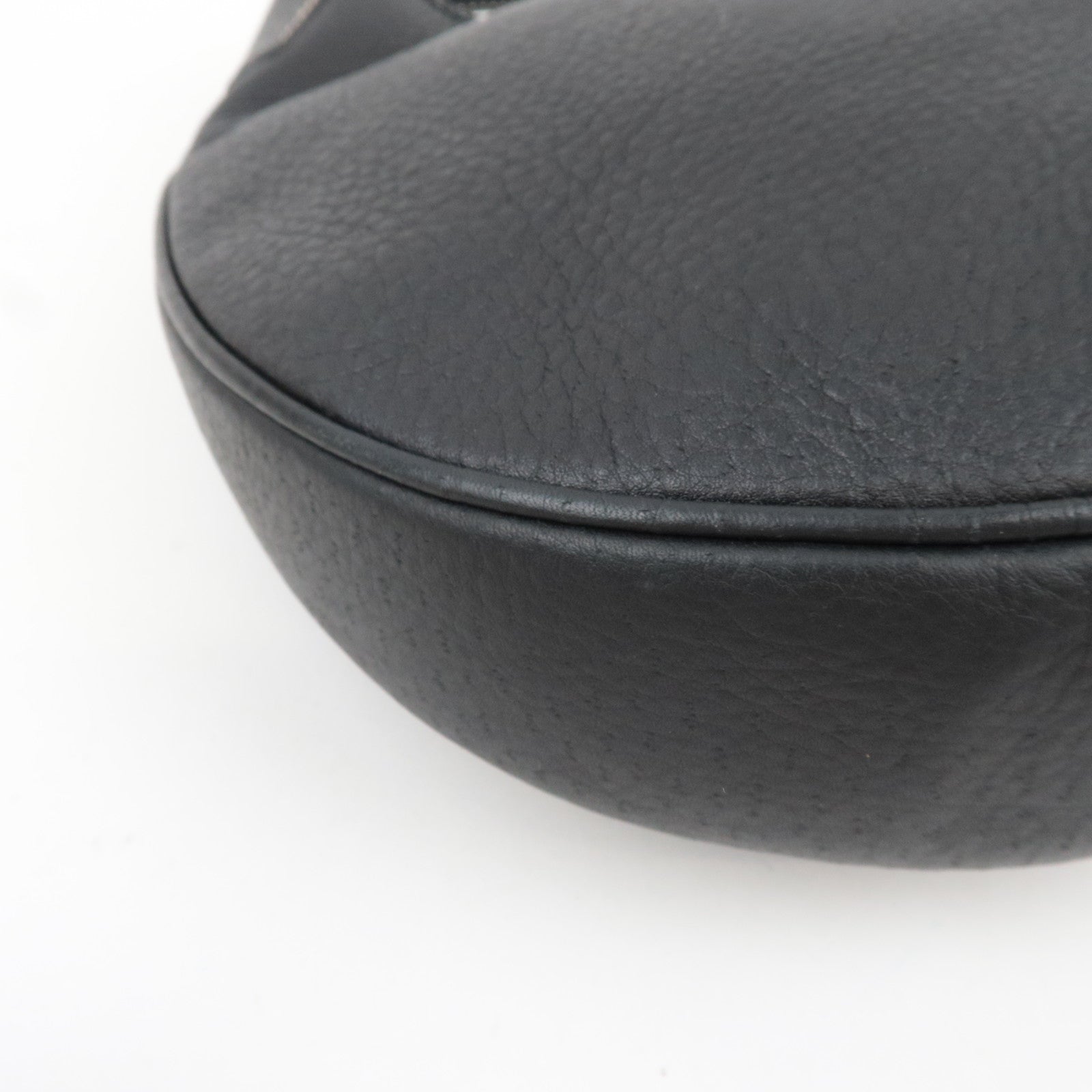 Ferragamo Gancini One Shoulder Bag Leather Black