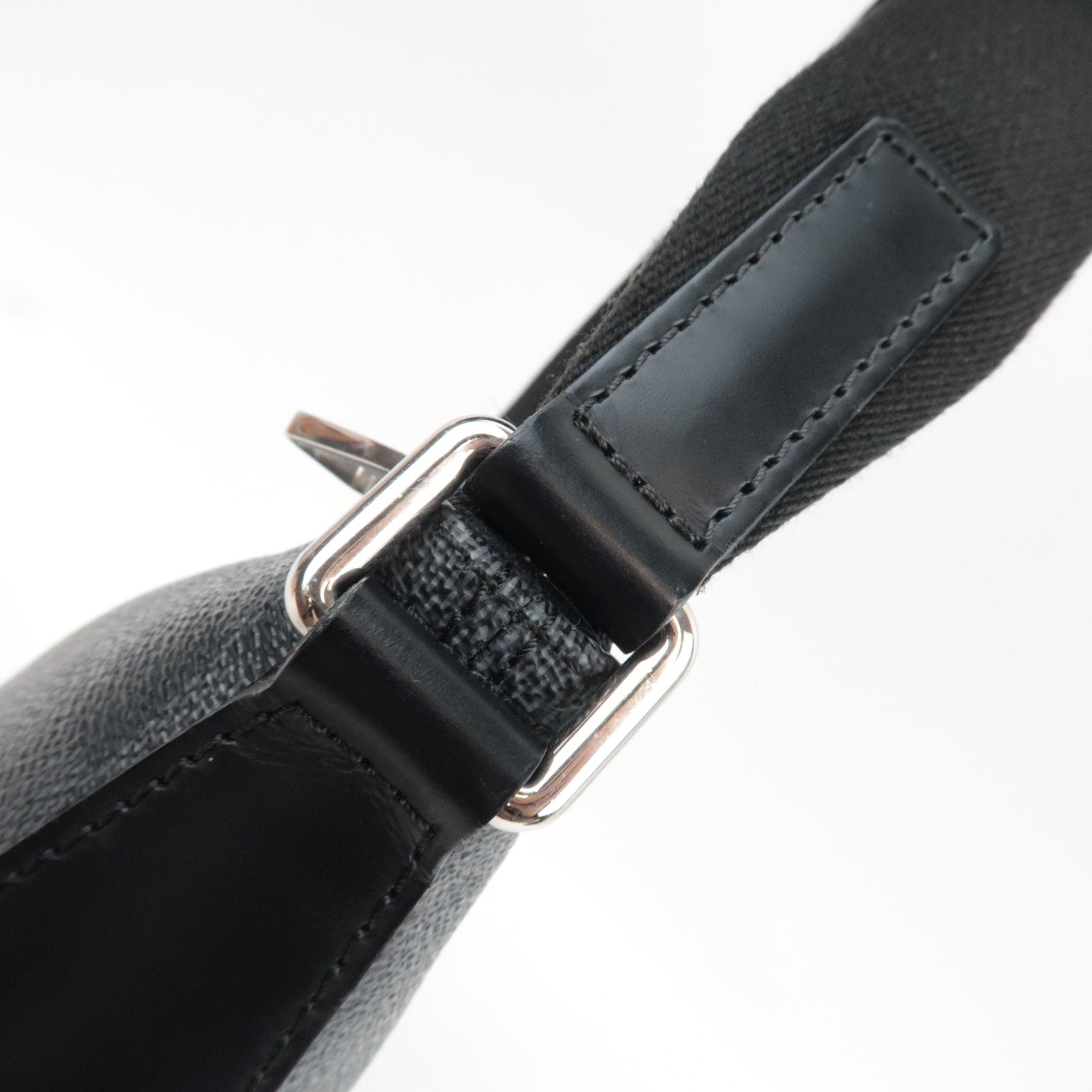 Louis Vuitton Damier Graphite Mick PM Shoulder Bag N41211 SR4145