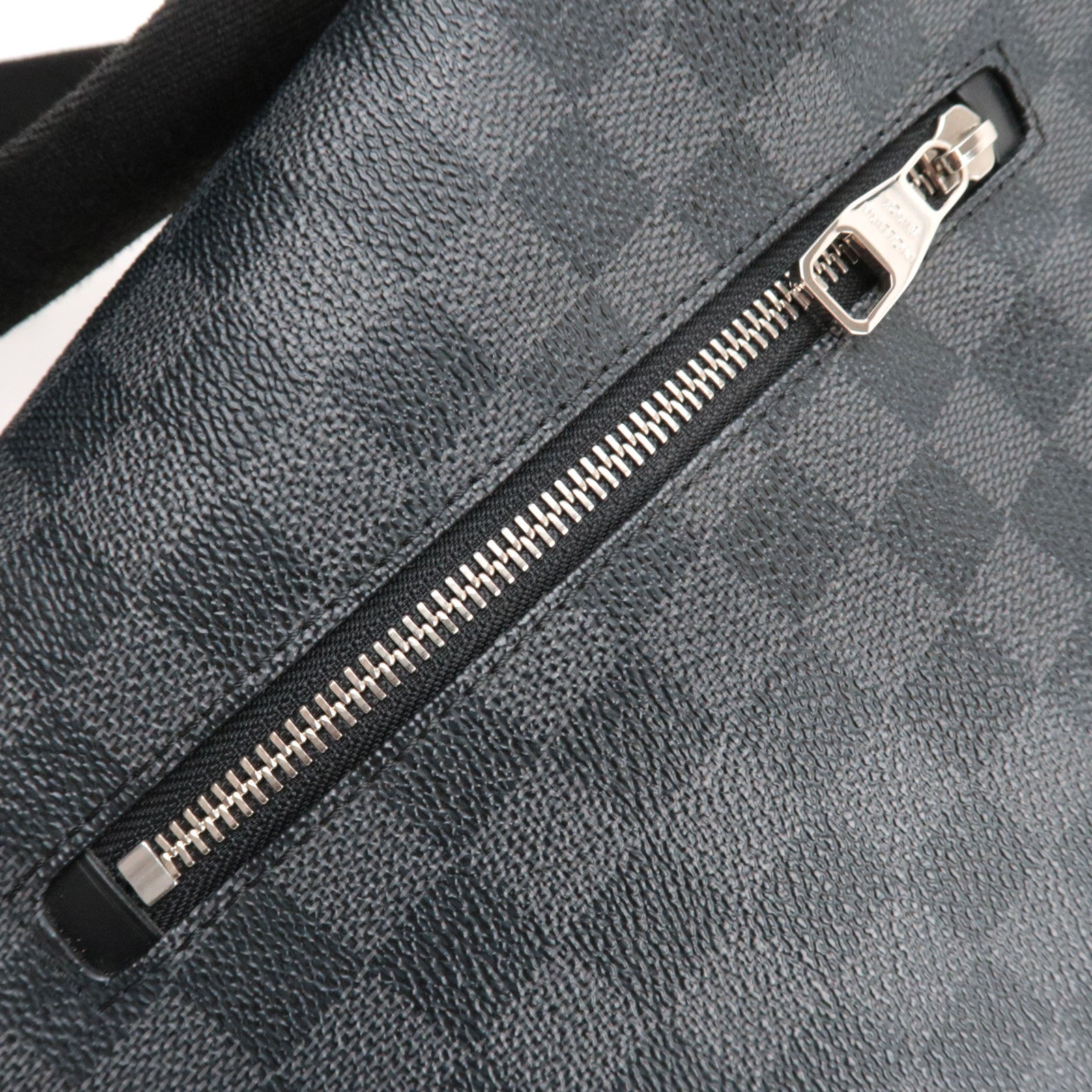 Louis Vuitton Damier Graphite Mick PM Shoulder Bag N41211 SR4145