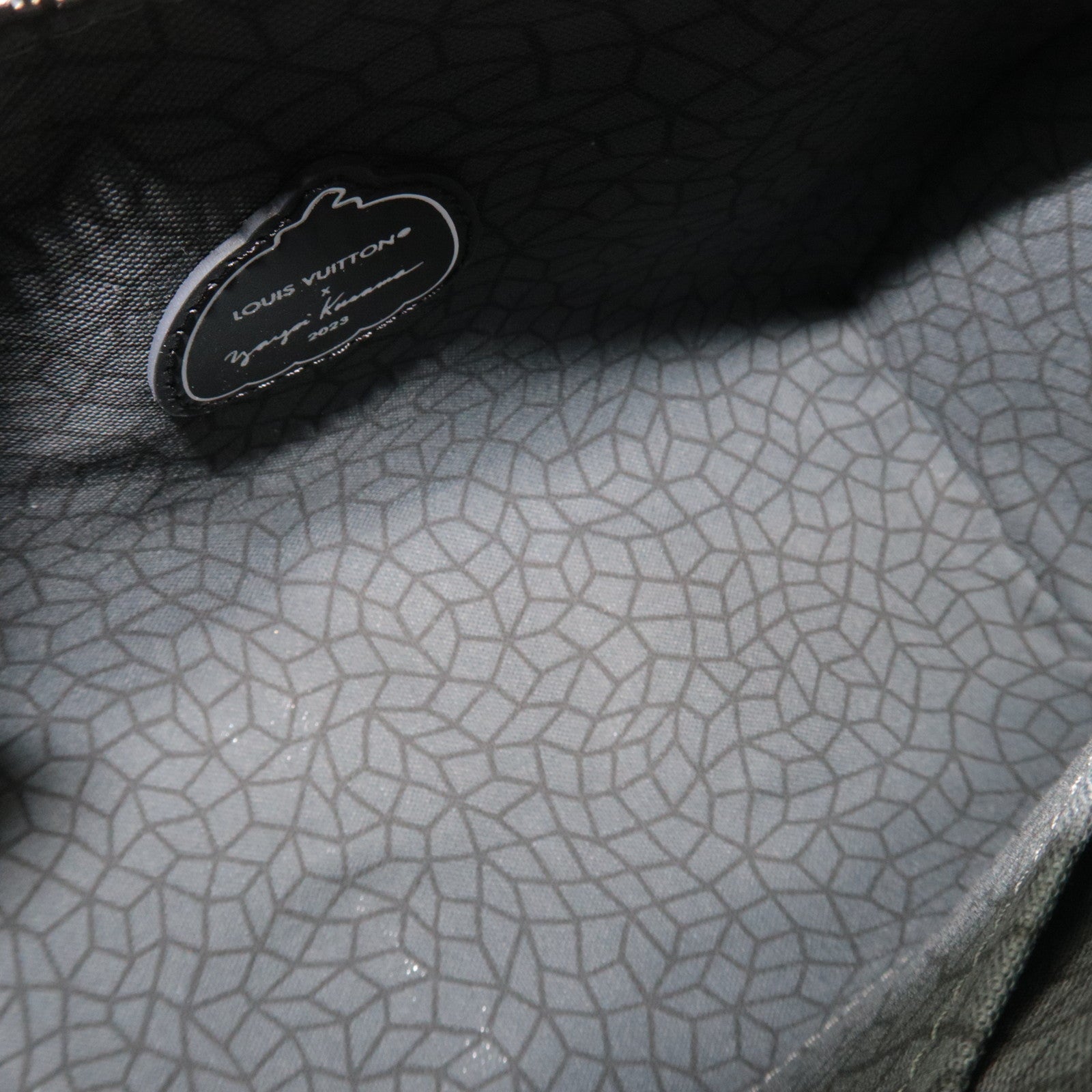 Louis Vuitton Yayoi Kusama Monogram Eclipse Reverse Keepall Bandouliere 25 Handbag M46437 RFID *Box, Dust bag, Strap, Name tag