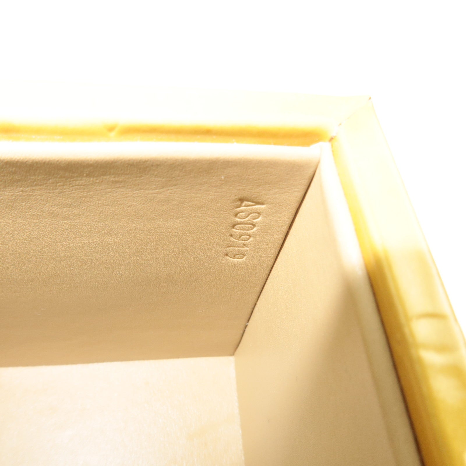 Louis Vuitton Monogram Vernis Bleecker Vanity Bag Beige M91002 AS0919