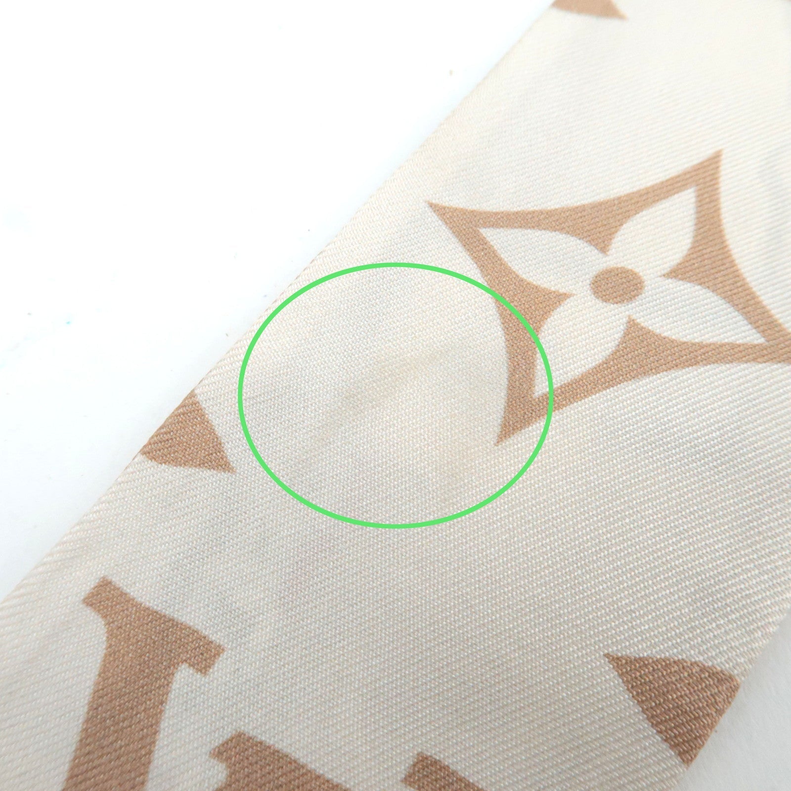 Louis Vuitton Bandeau BB Ultimate Twilly Scarf 100% Silk Beige M77777