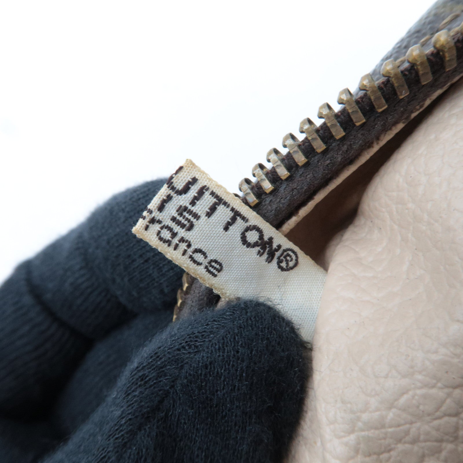 Louis Vuitton Monogram Trousse Toilette 23 Toiletry Bag M47524 824