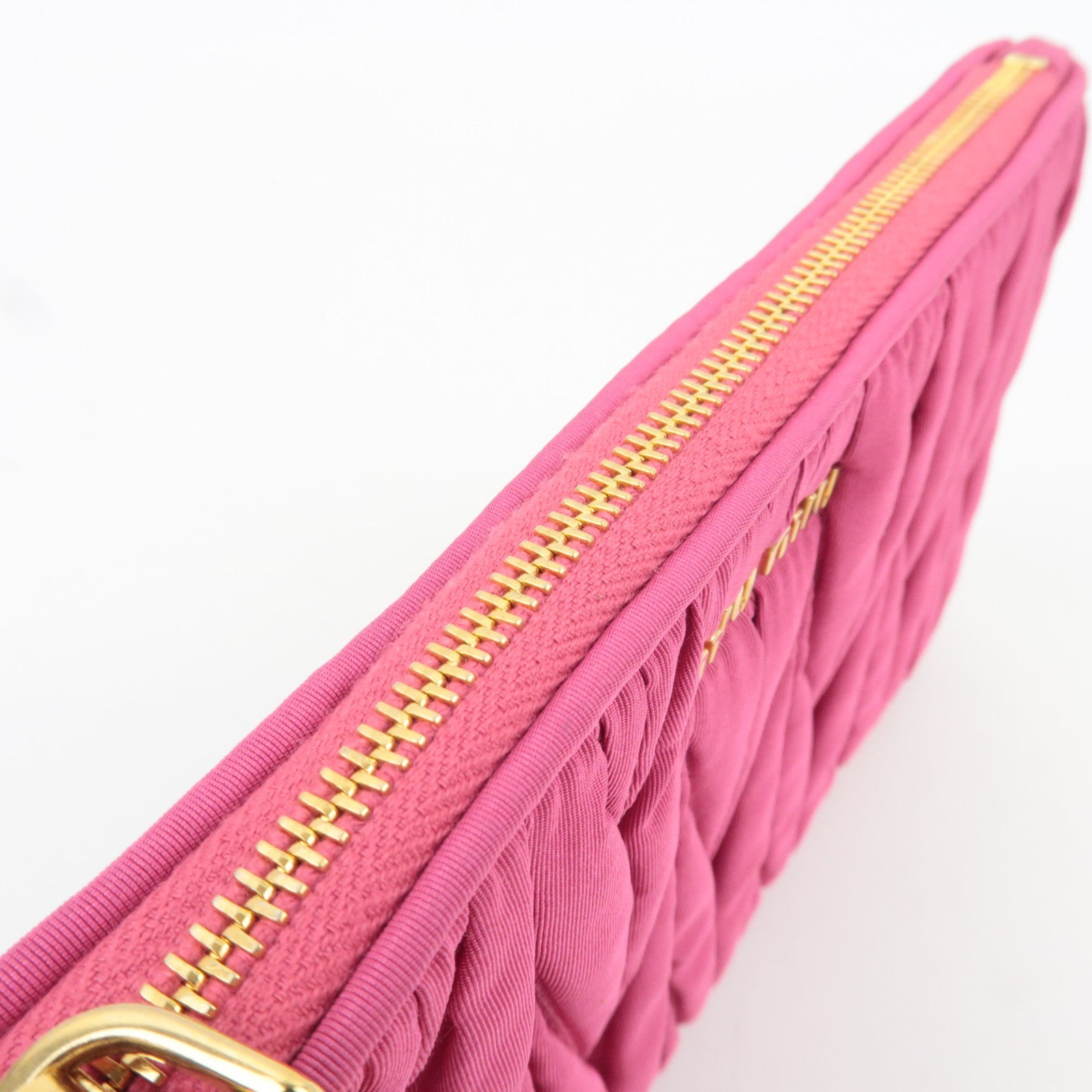 MIU MIU Matelasse Pouch Nylon Pink