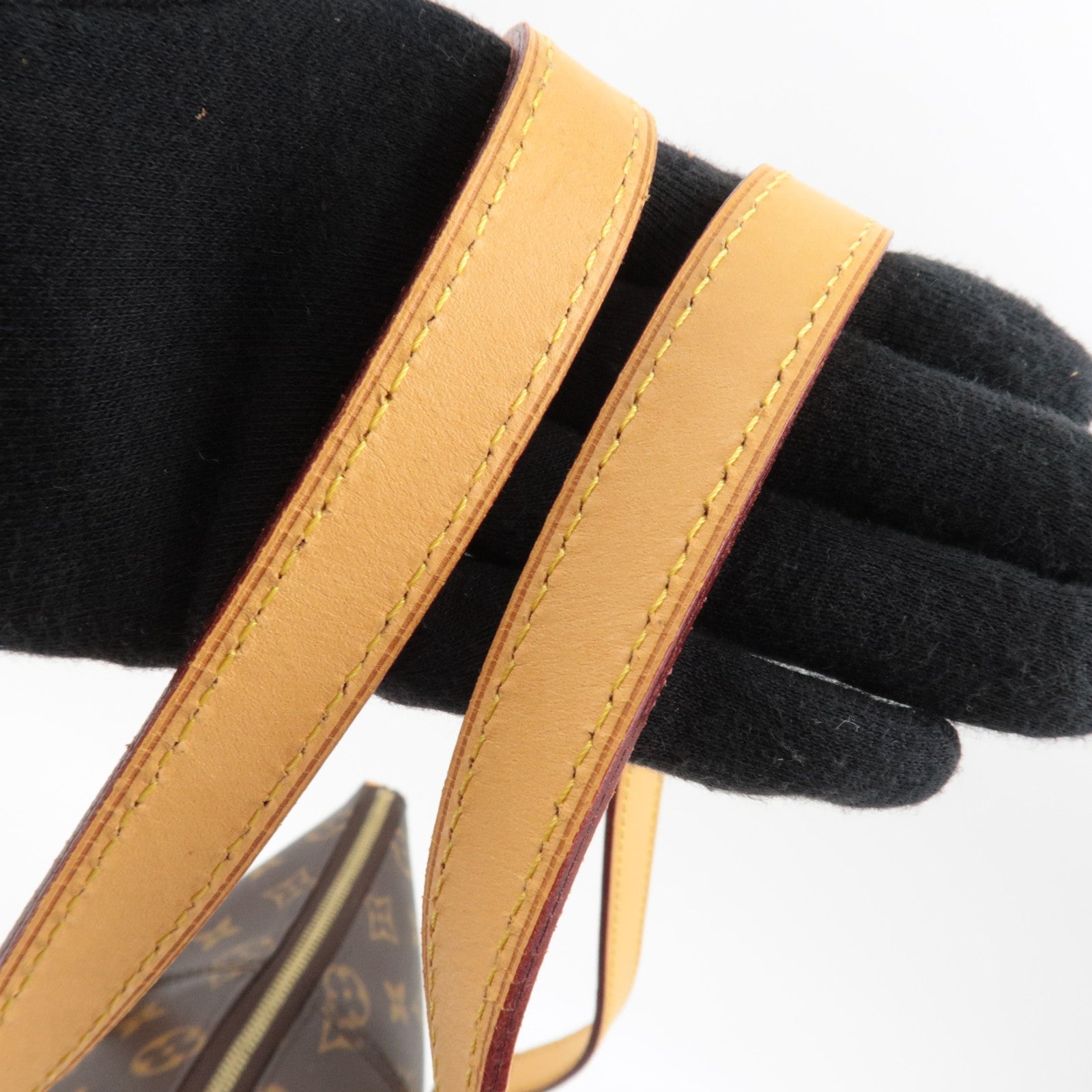 Louis Vuitton Monogram Totally MM Tote Bag M56689 TJ3113