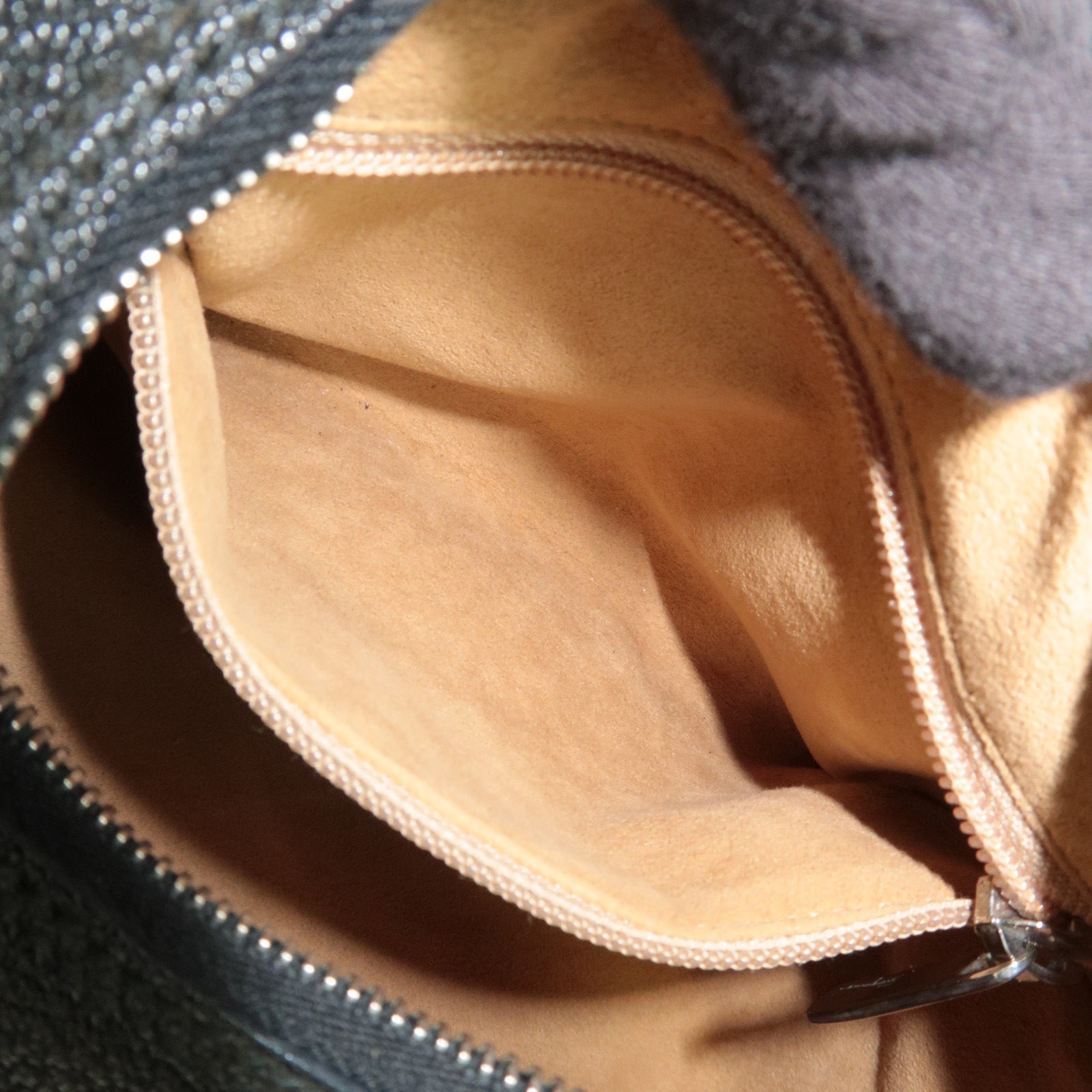 Ferragamo One Shoulder Bag Leather Black