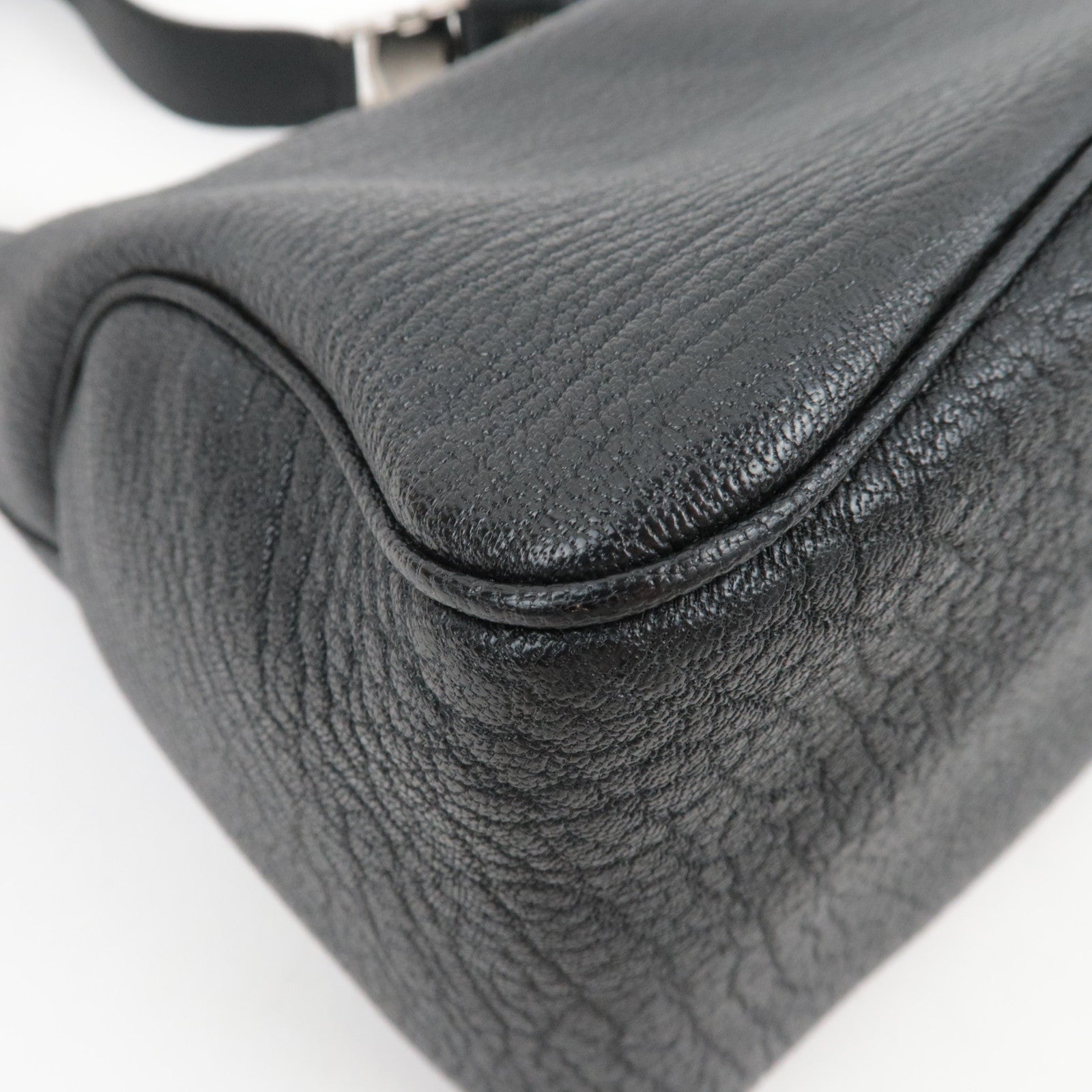 Ferragamo One Shoulder Bag Leather Black