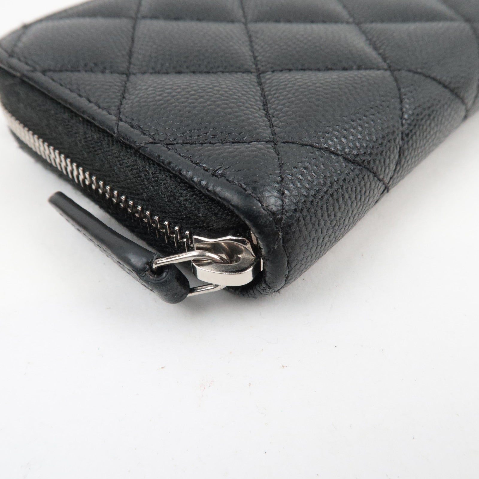 CHANEL Round Zipper Long Wallet Caviarskin Black Silver HDW 31727645 *Box, Dust bag, G card