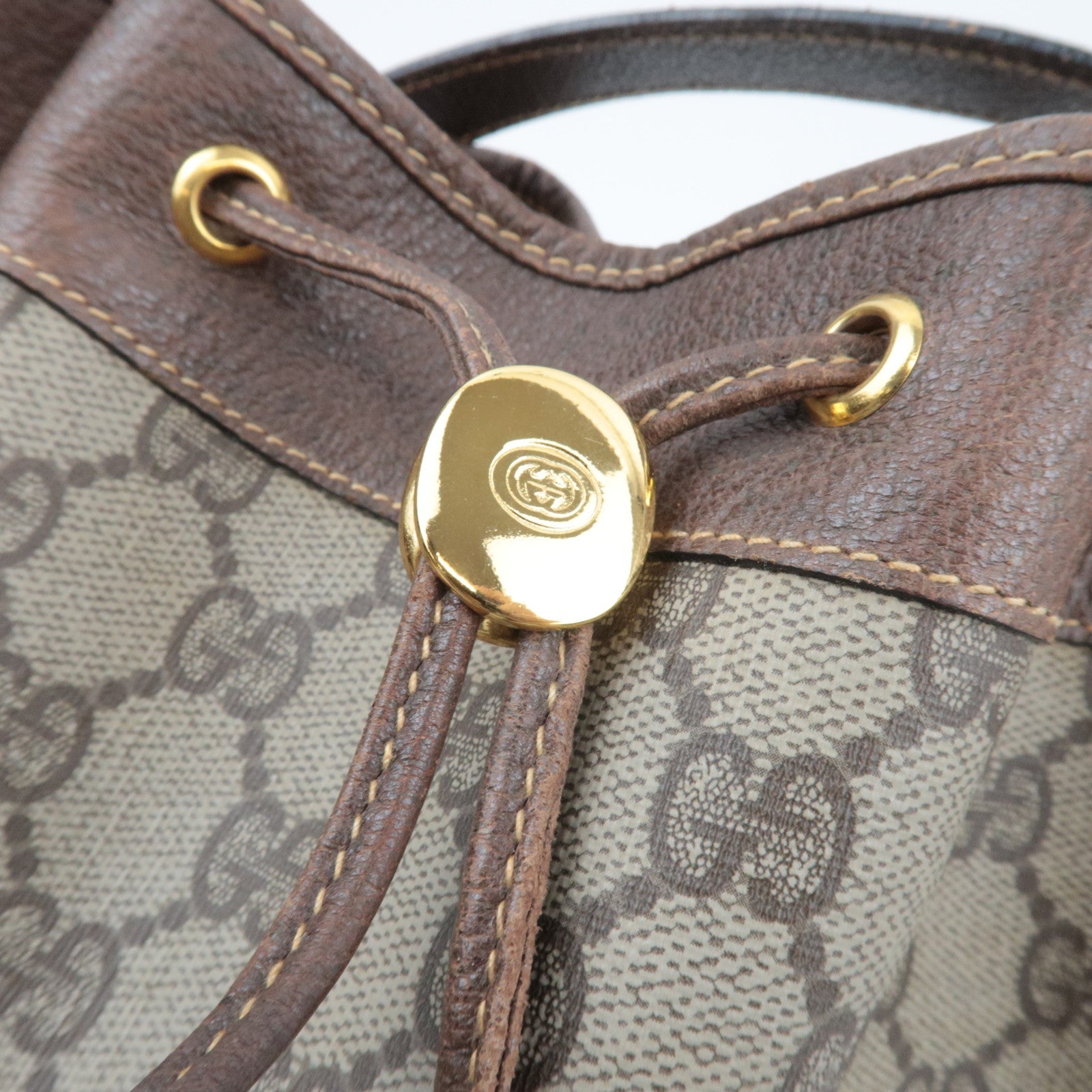 GUCCI Old Gucci Drawstring Shoulder Bag GG Plus Leather Beige 001.115.6179