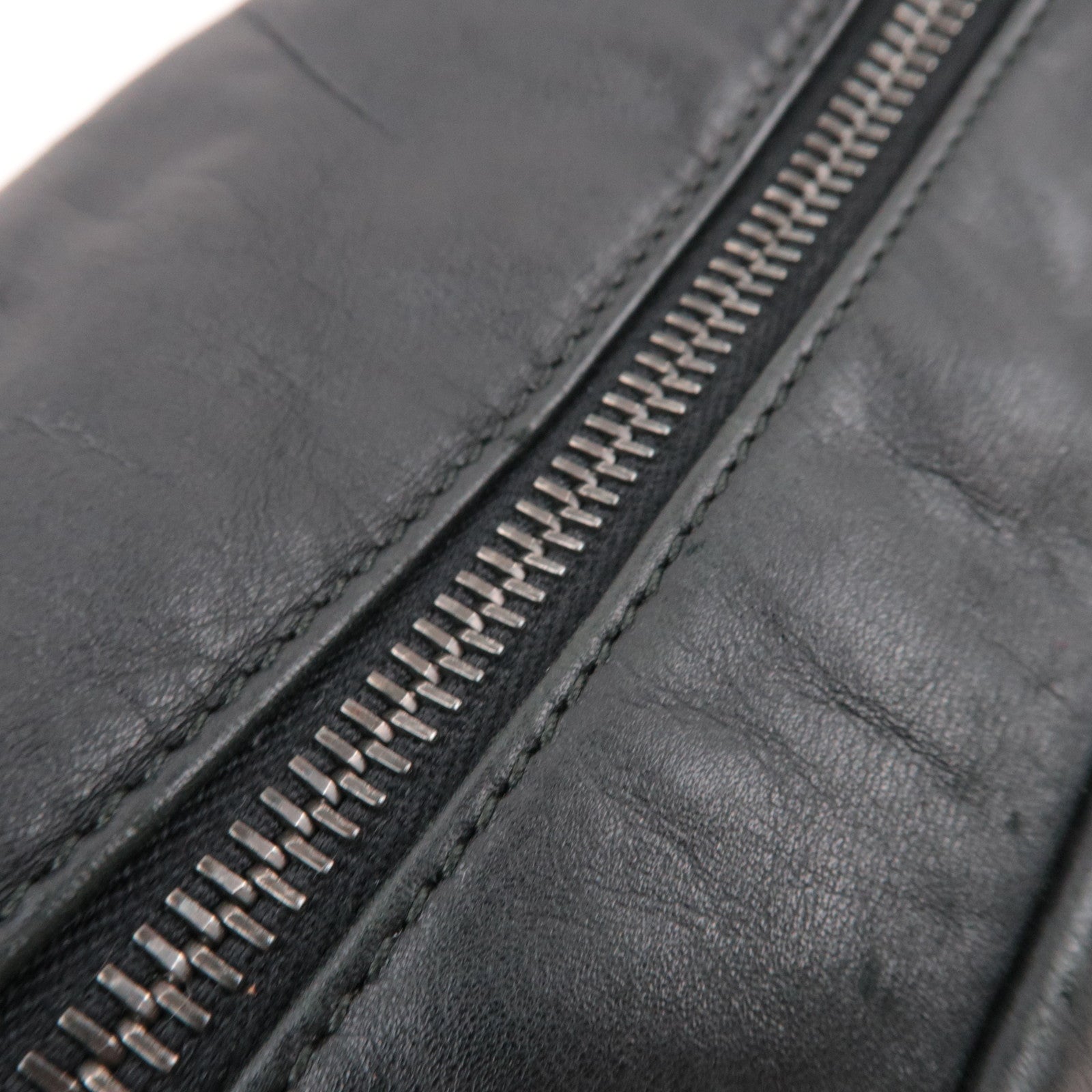 BOTTEGA VENETA Intrecciato Leather Body Bag Black *Dust bag