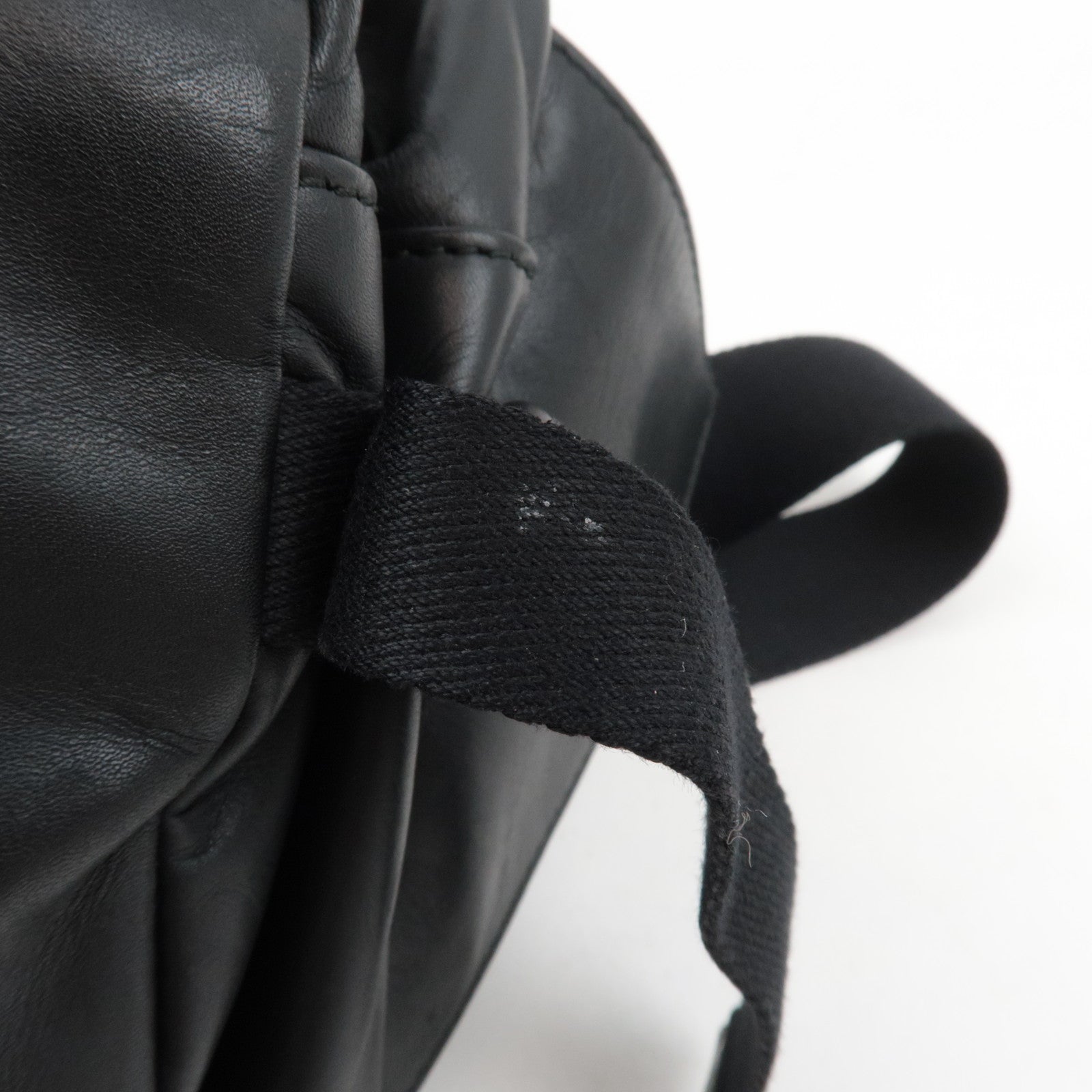 BOTTEGA VENETA Intrecciato Leather Body Bag Black *Dust bag