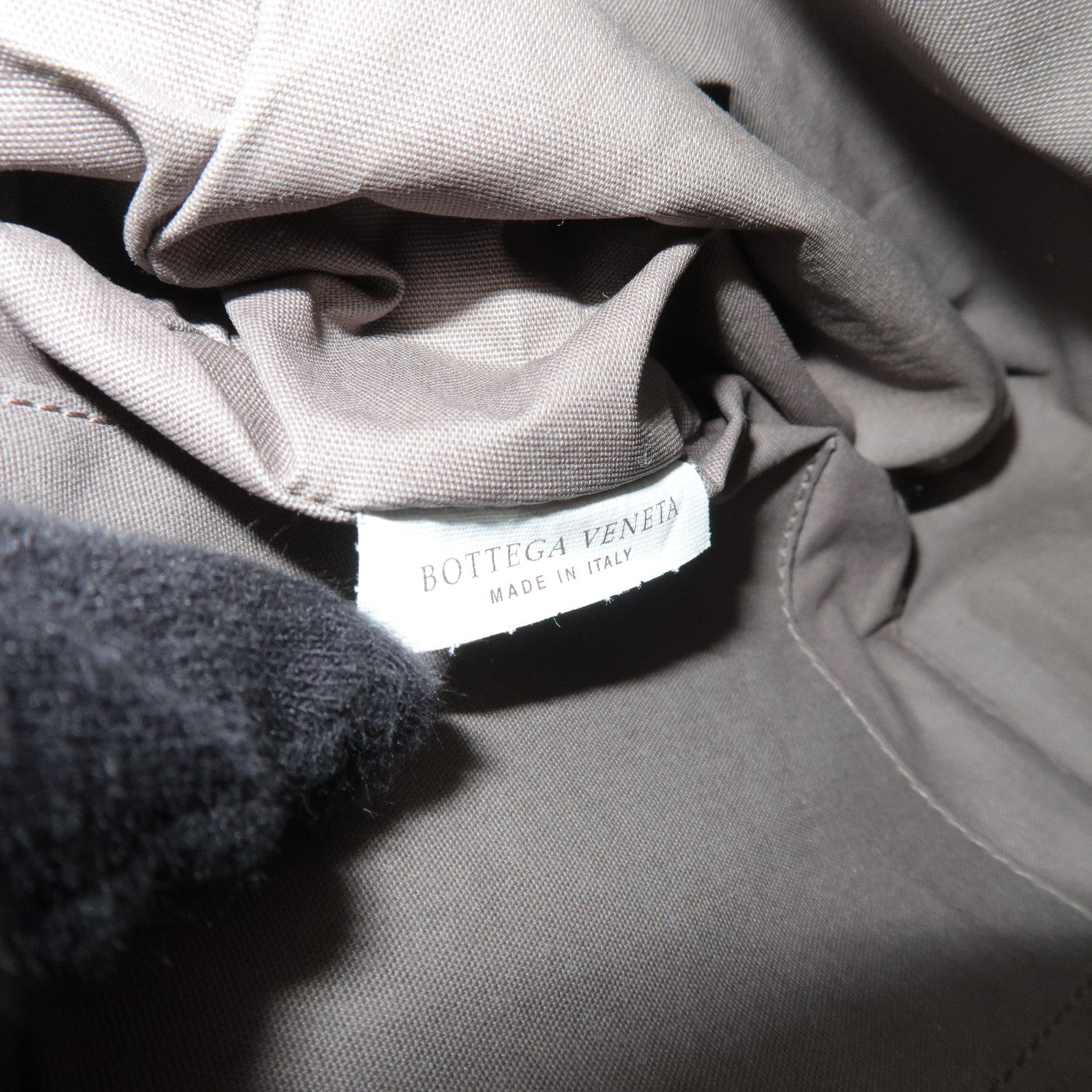 BOTTEGA VENETA Intrecciato Leather Body Bag Black *Dust bag