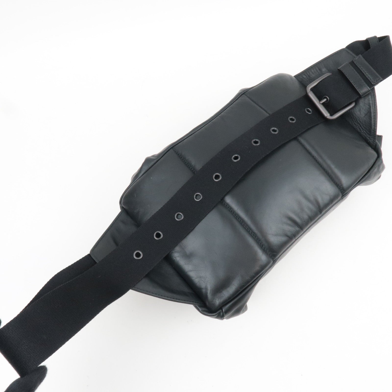 BOTTEGA VENETA Intrecciato Leather Body Bag Black *Dust bag