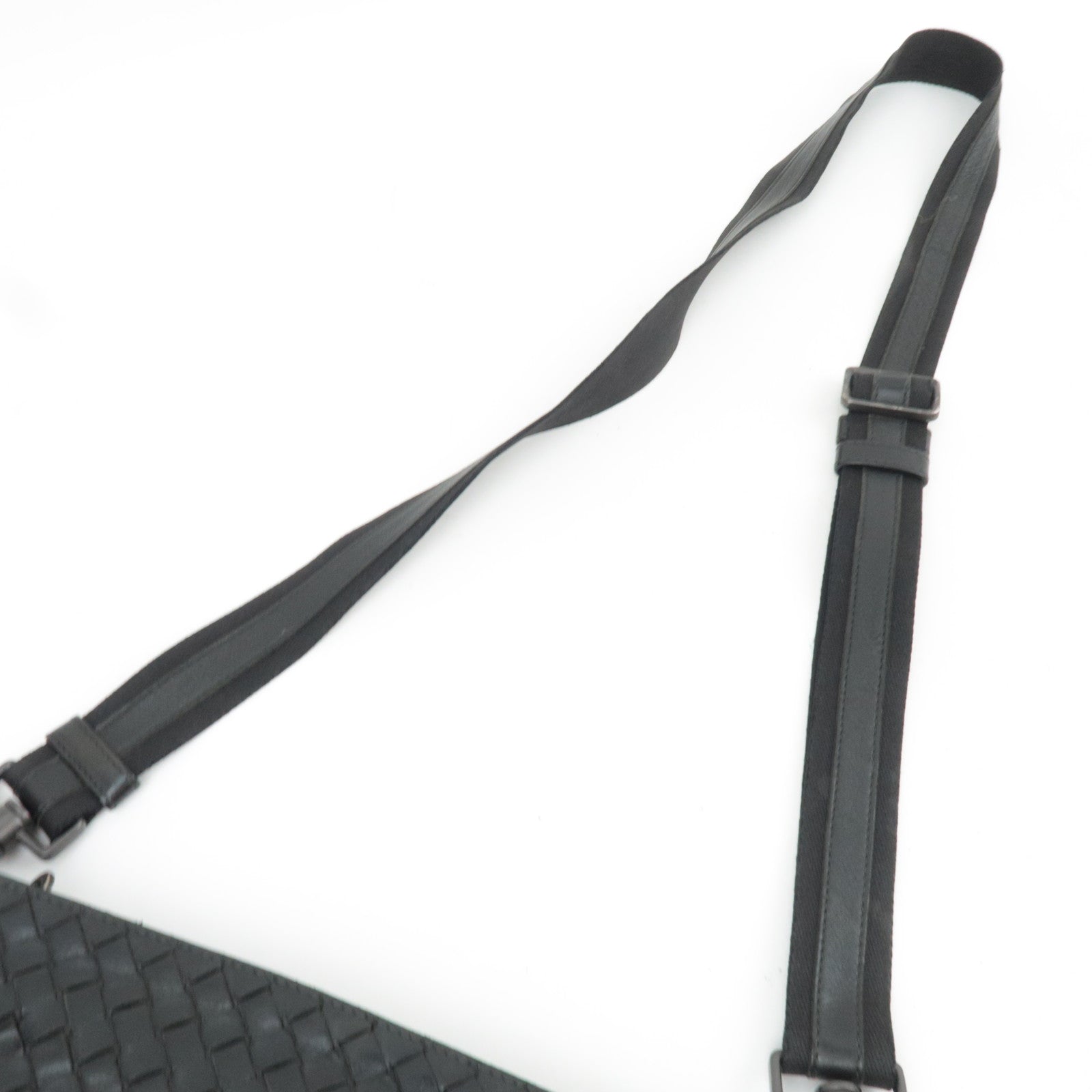BOTTEGA VENETA Intrecciato Shoulder Bag Leather Black