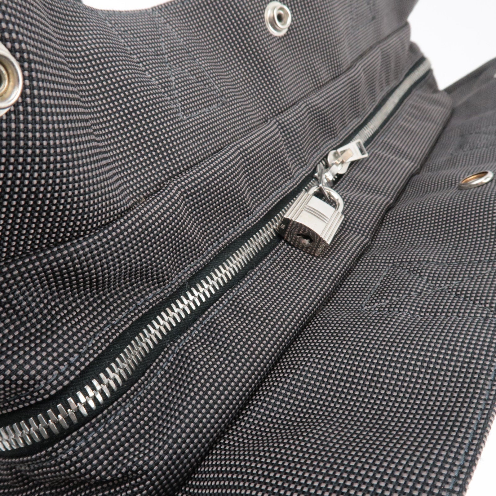 HERMES Her Line MM Tote Bag Nylon Canvas Gray *Lock ※Key missing