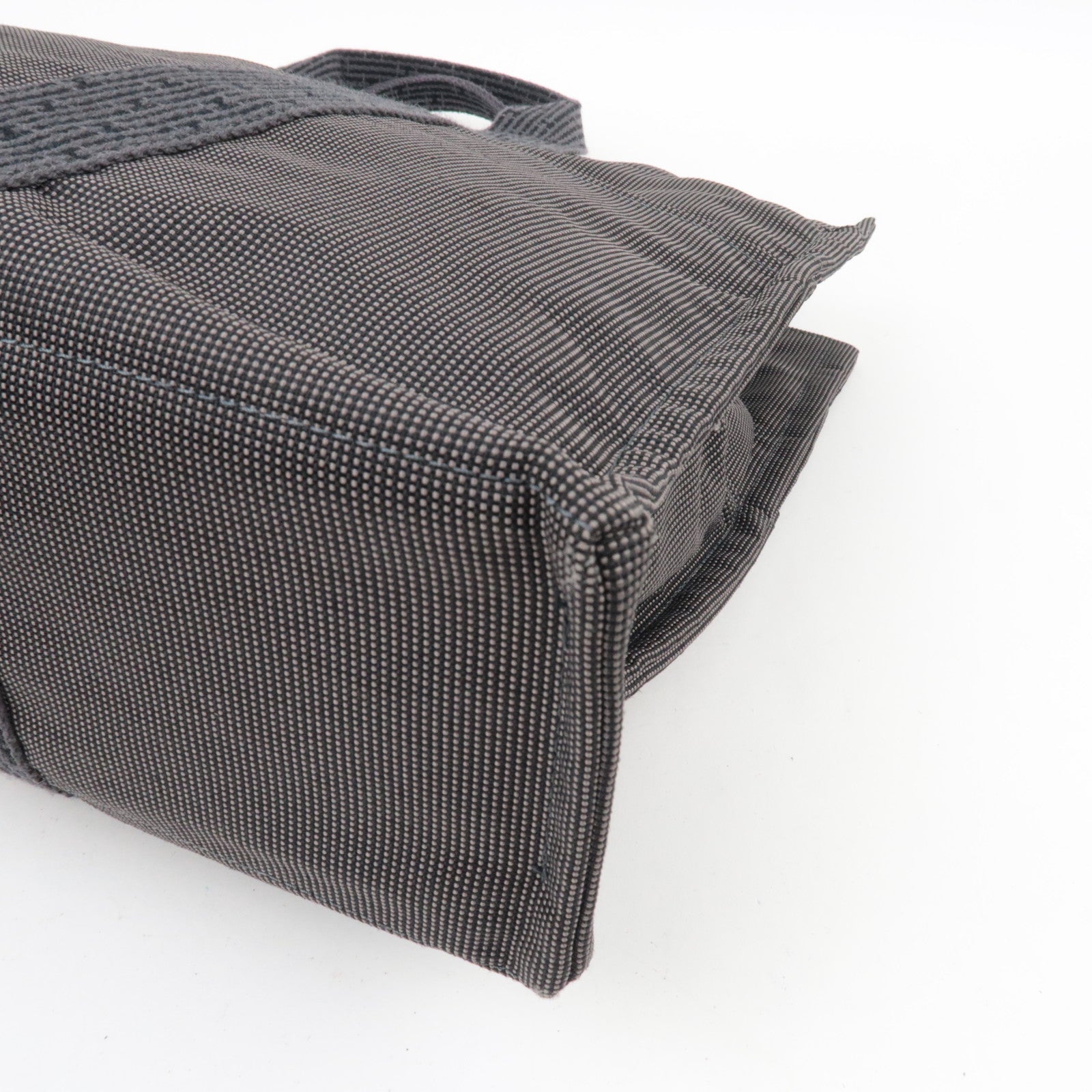 HERMES Her Line MM Tote Bag Nylon Canvas Gray *Lock ※Key missing