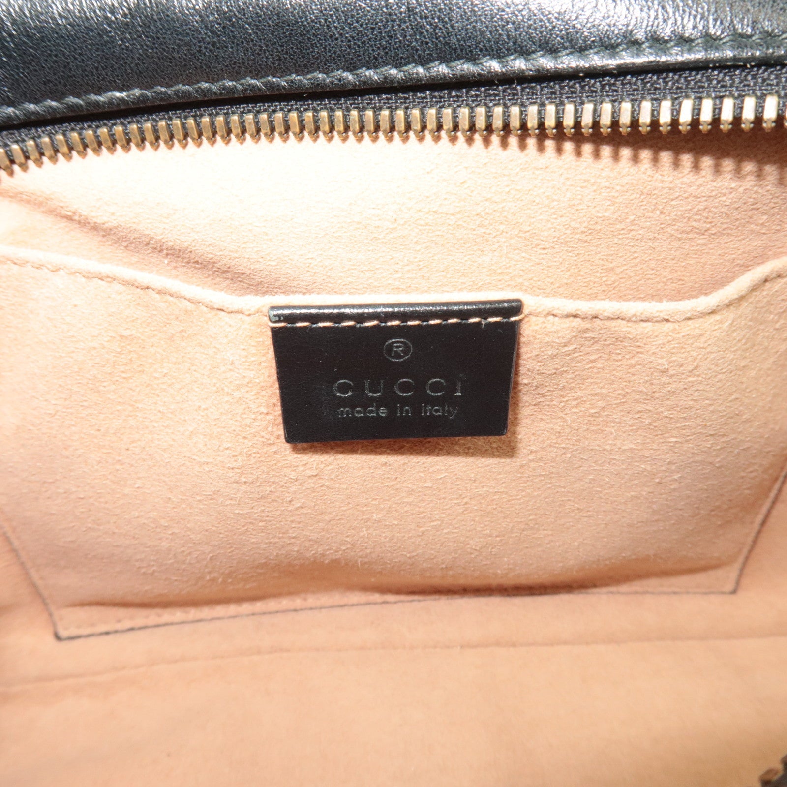 GUCCI GG Marmont Leather Shoulder Bag Black 447632