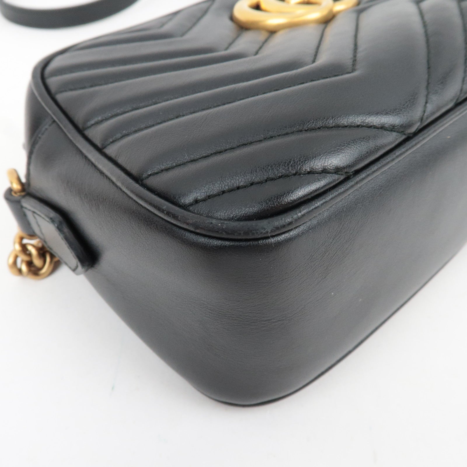 GUCCI GG Marmont Leather Shoulder Bag Black 447632