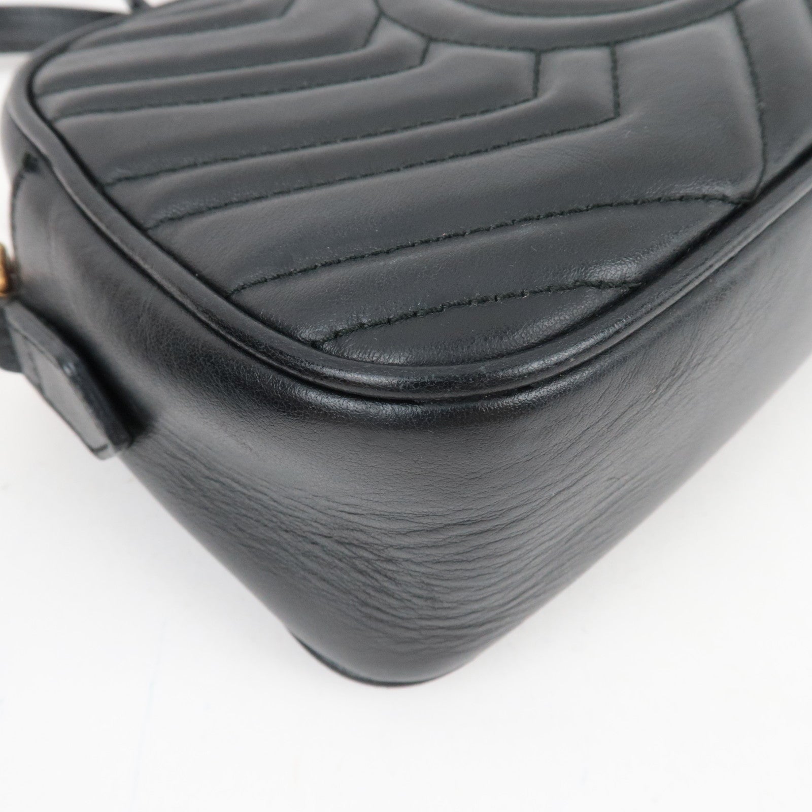 GUCCI GG Marmont Leather Shoulder Bag Black 447632