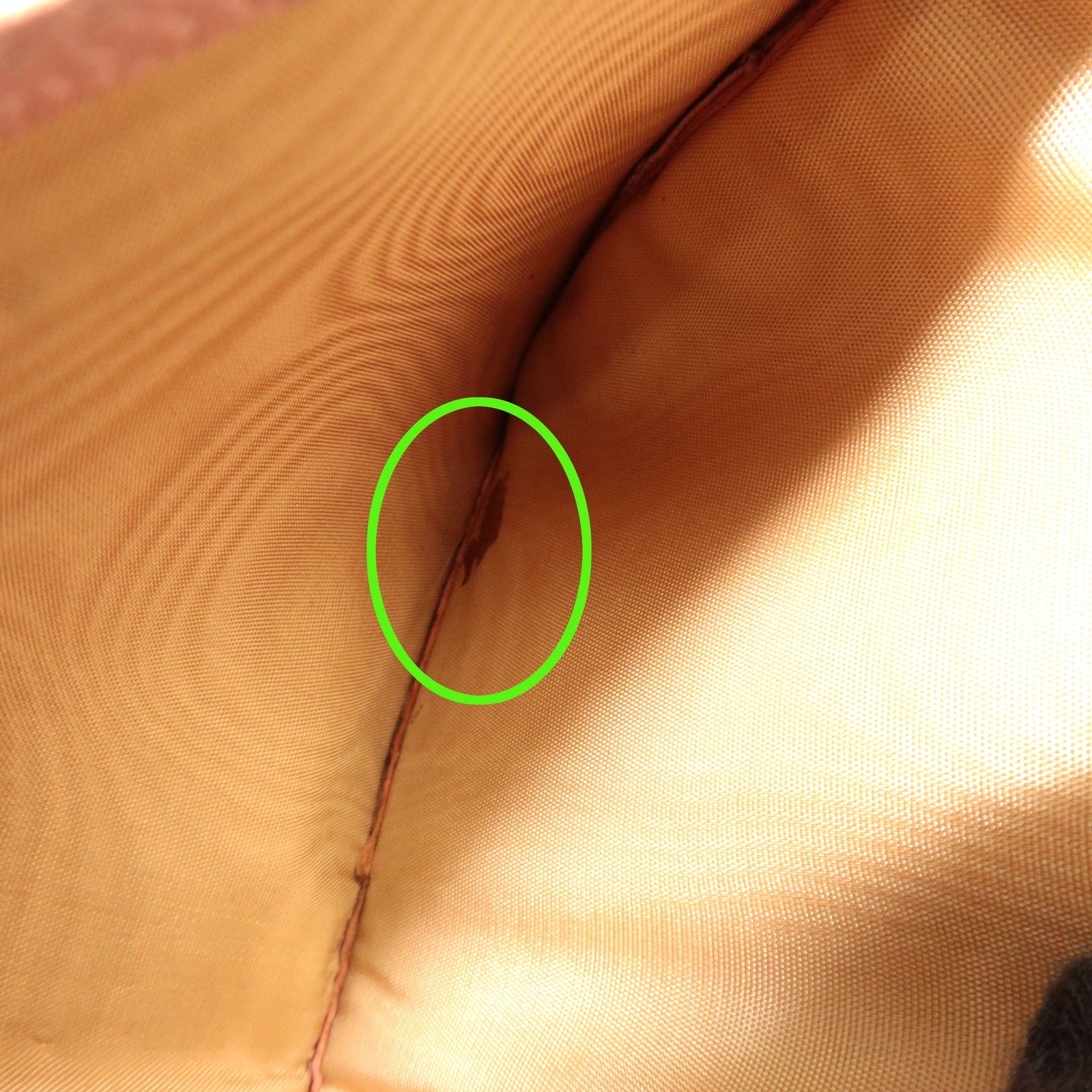 CHANEL Coco Mark Kiss Lock Caviarskin Bifold Wallet Pink Gold HDW 9170189 *G card