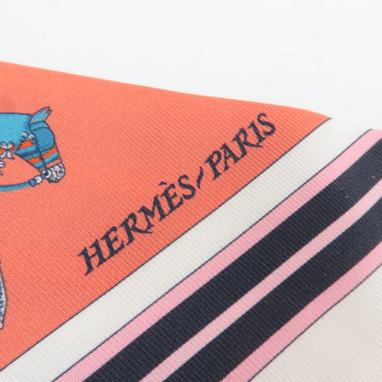 HERMES Twilly Scarf Couvertures Nouvelles 100% Silk Multicolor
