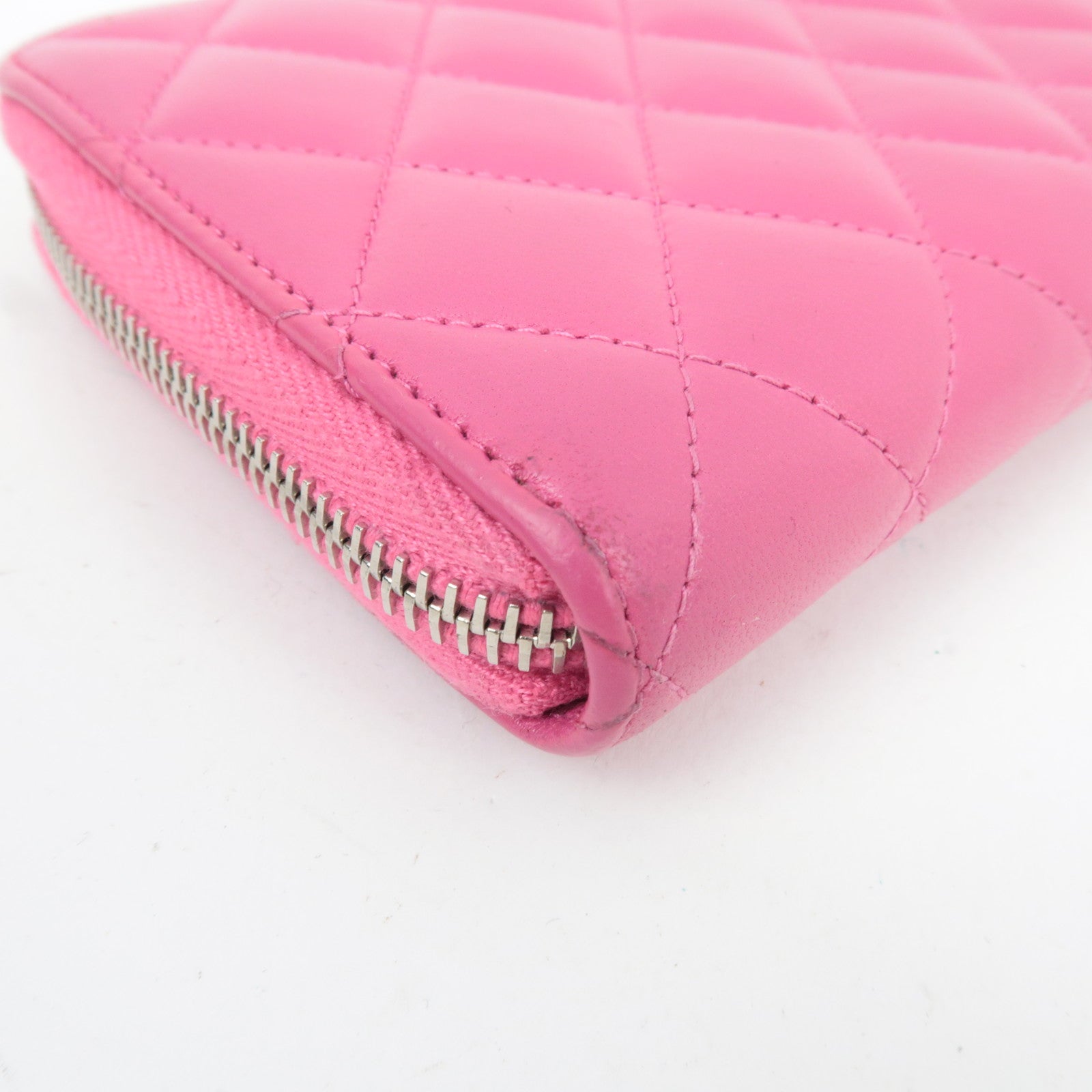CHANEL Matelasse Round Zipper Long Wallet Lambskin Pink Silver HDW 21082652
