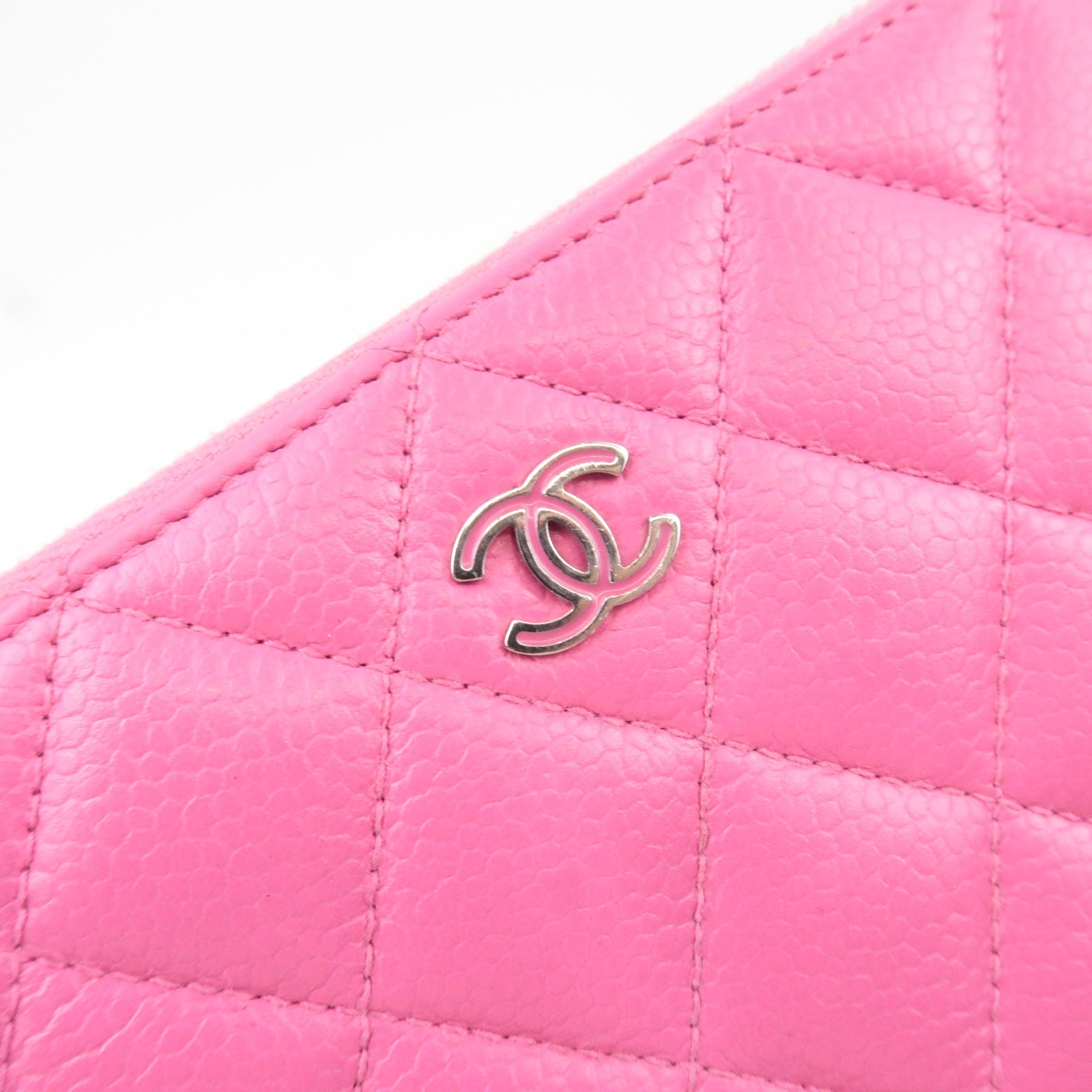CHANEL Matelasse Round Zipper Long Wallet Caviarskin Pink Silver HDW 21084696