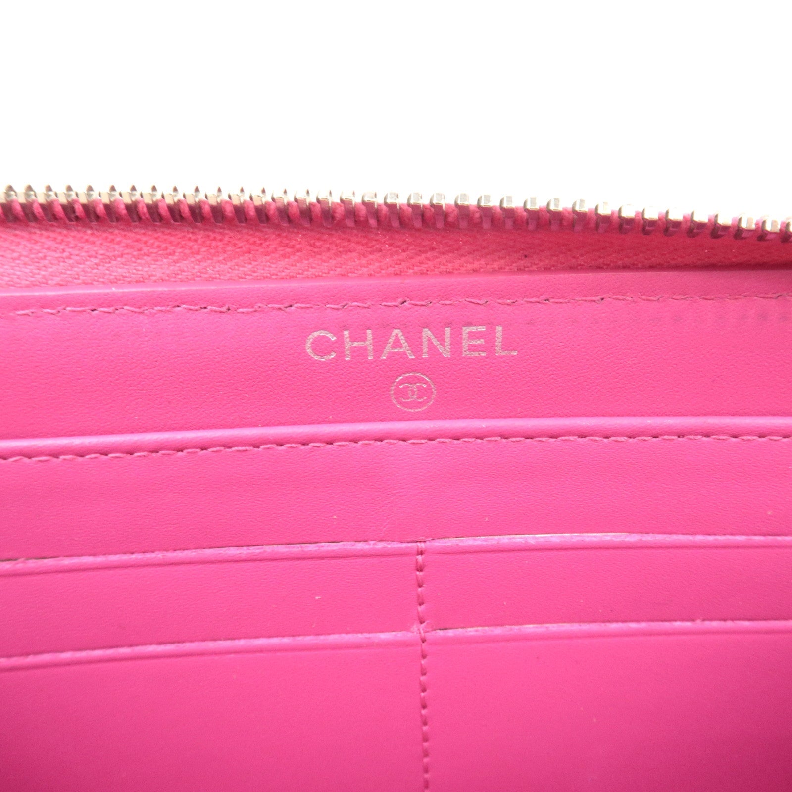 CHANEL Matelasse Round Zipper Long Wallet Caviarskin Pink Silver HDW 21084696