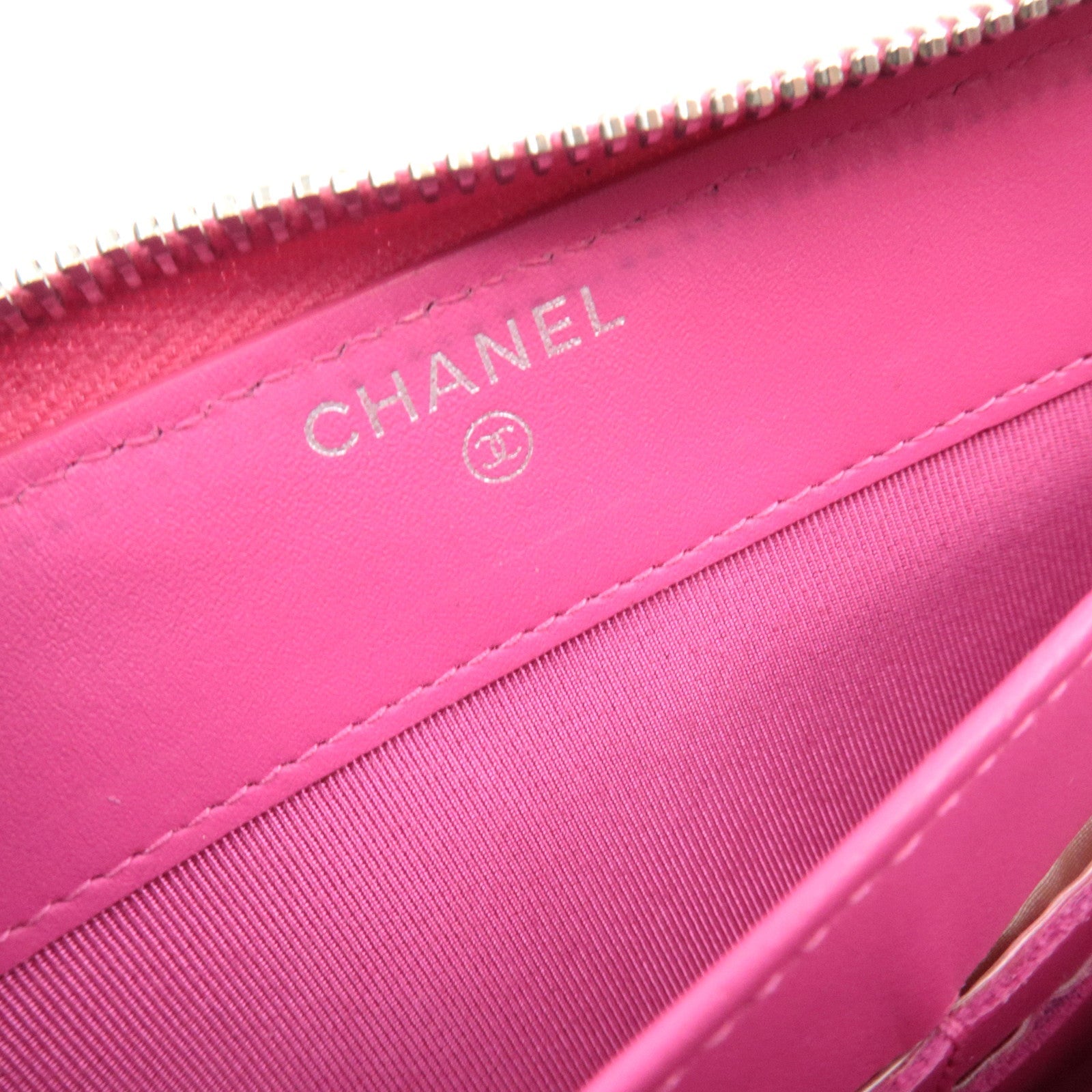 CHANEL Matelasse Round Zipper Long Wallet Caviarskin Pink Silver HDW 21084696