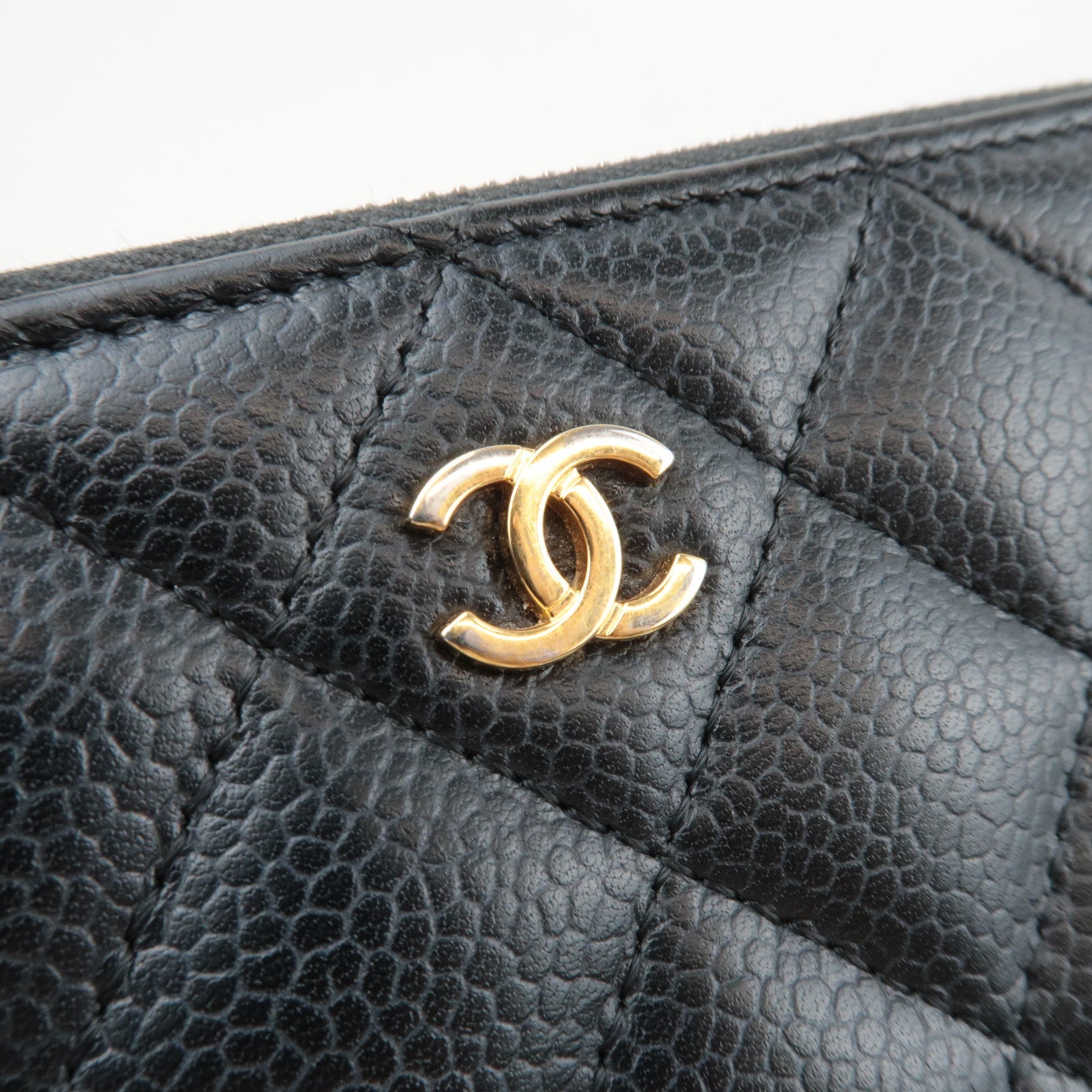 CHANEL Matelasse Round Zipper Long Wallet Caviarskin Black Gold HDW 24615727