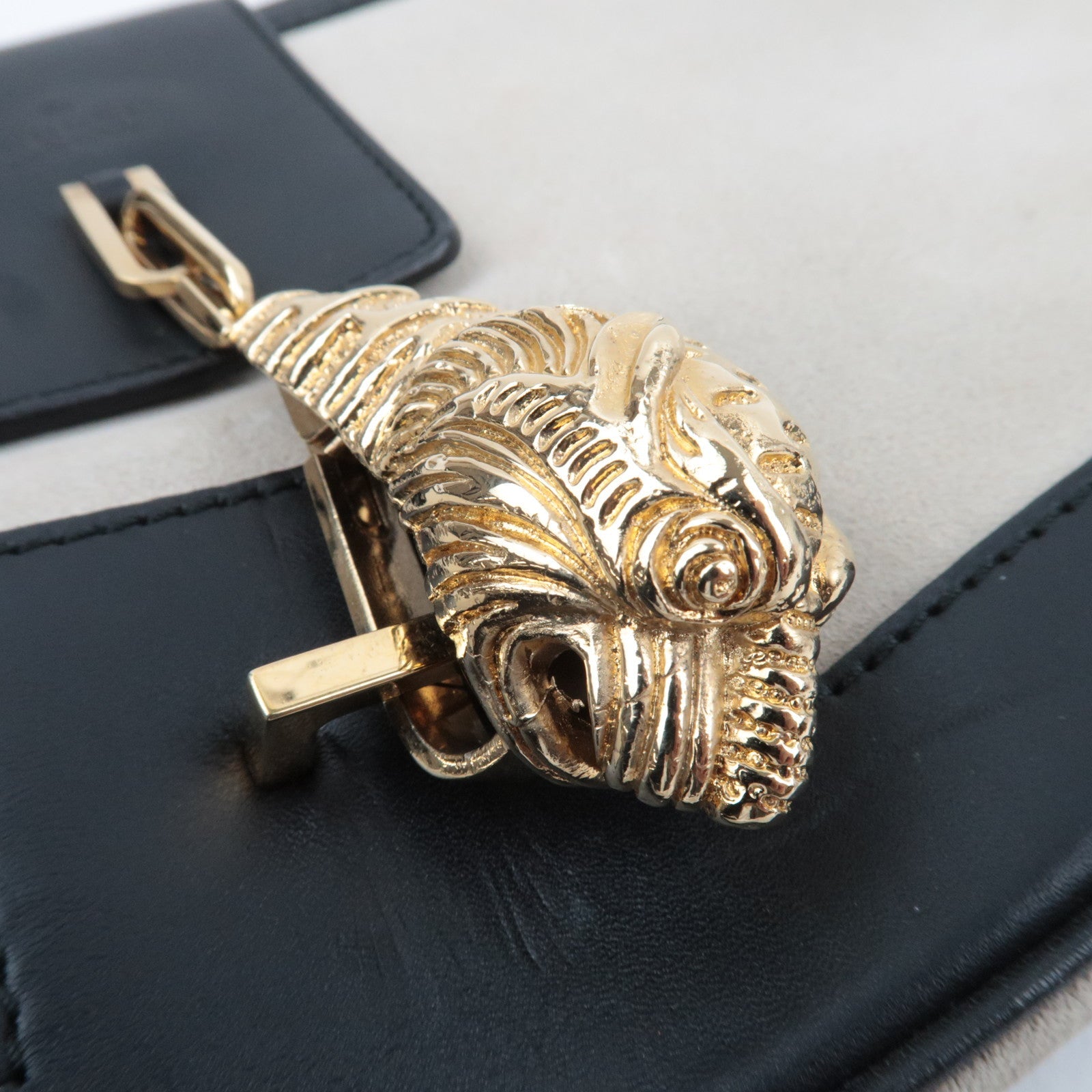 GUCCI Tiger Head Suede Leather Shoulder Bag Light Gray Black 001.4110.001013 *Dust bag