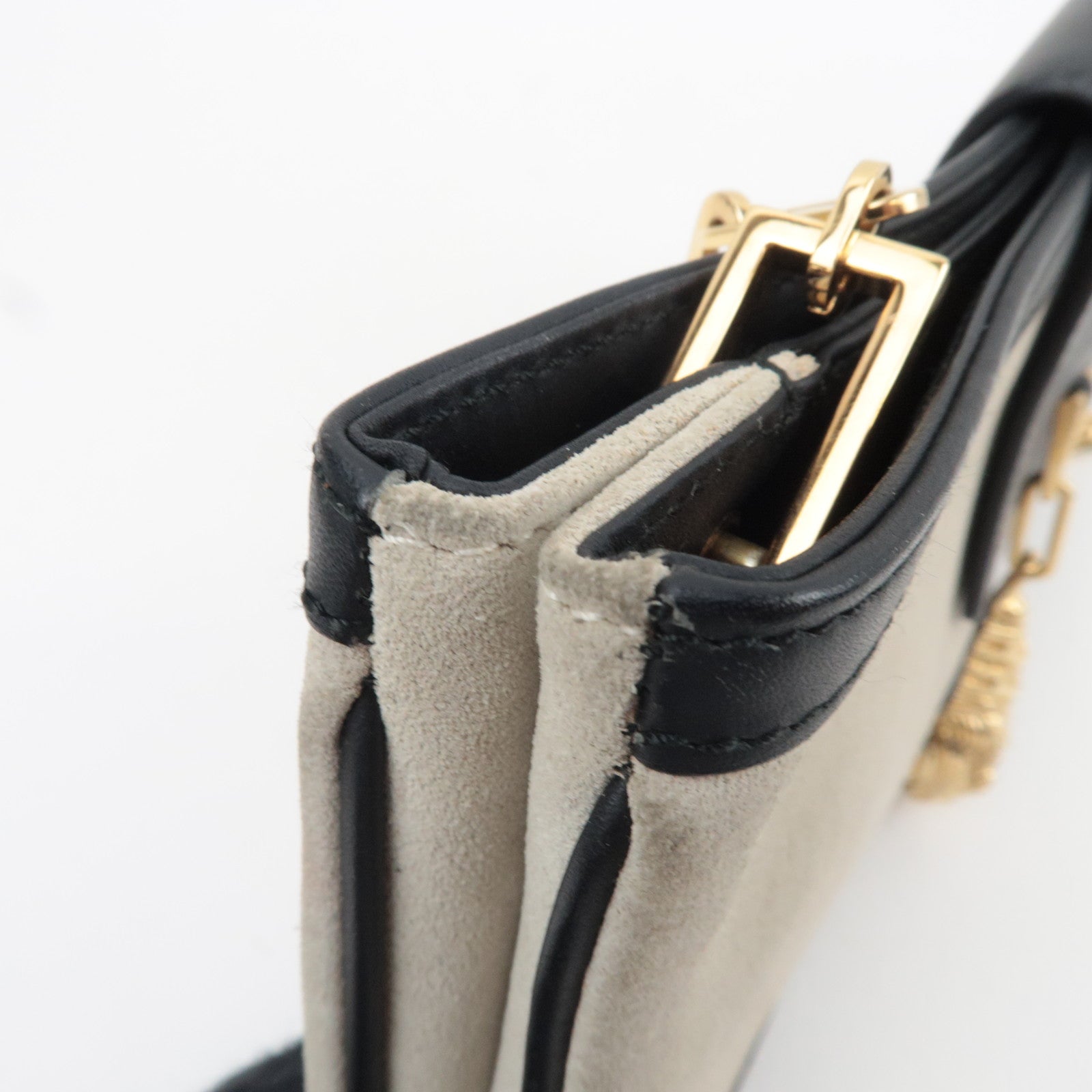 GUCCI Tiger Head Suede Leather Shoulder Bag Light Gray Black 001.4110.001013 *Dust bag