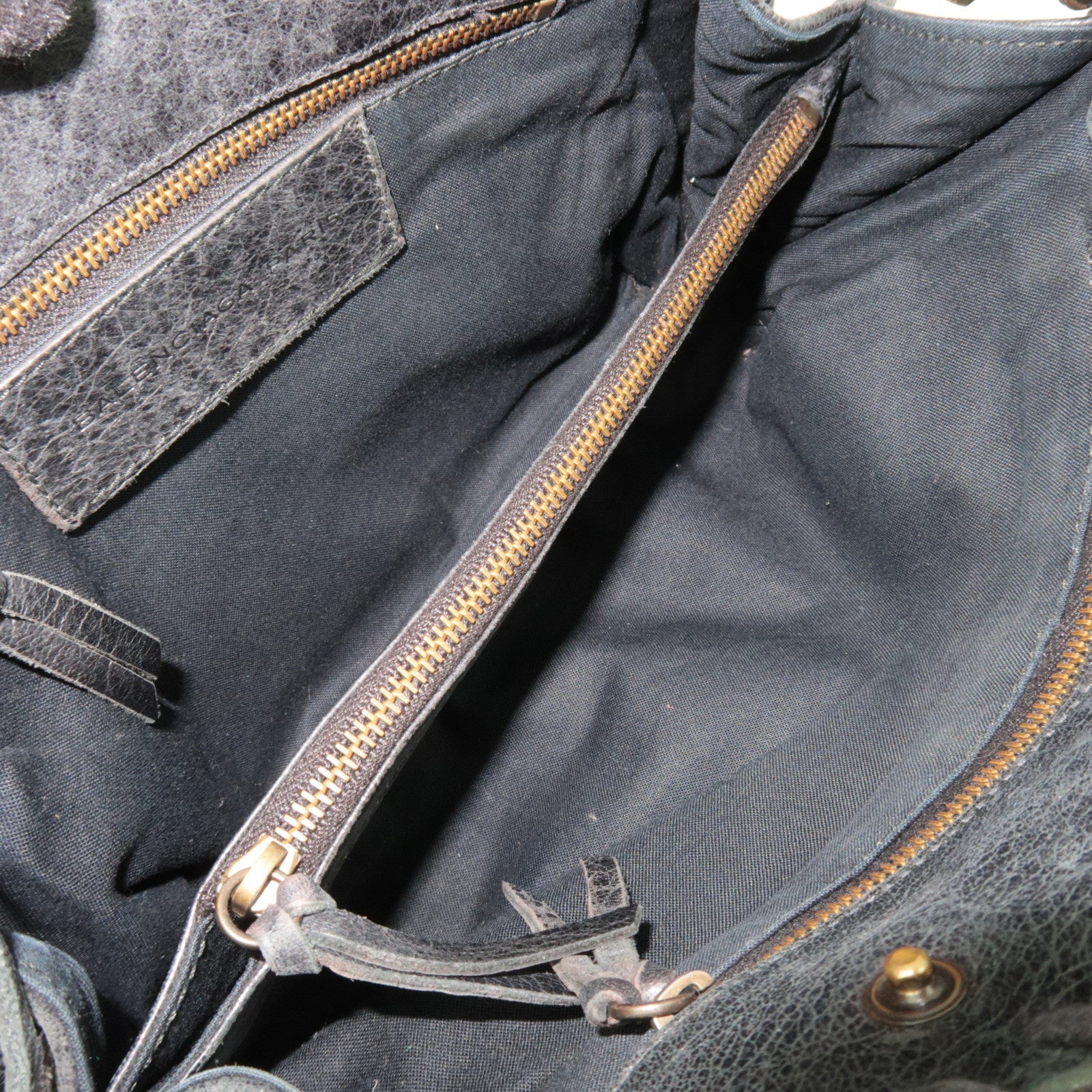 BALENCIAGA The Stitch Leather Shoulder Bag Black *Strap, Mirror