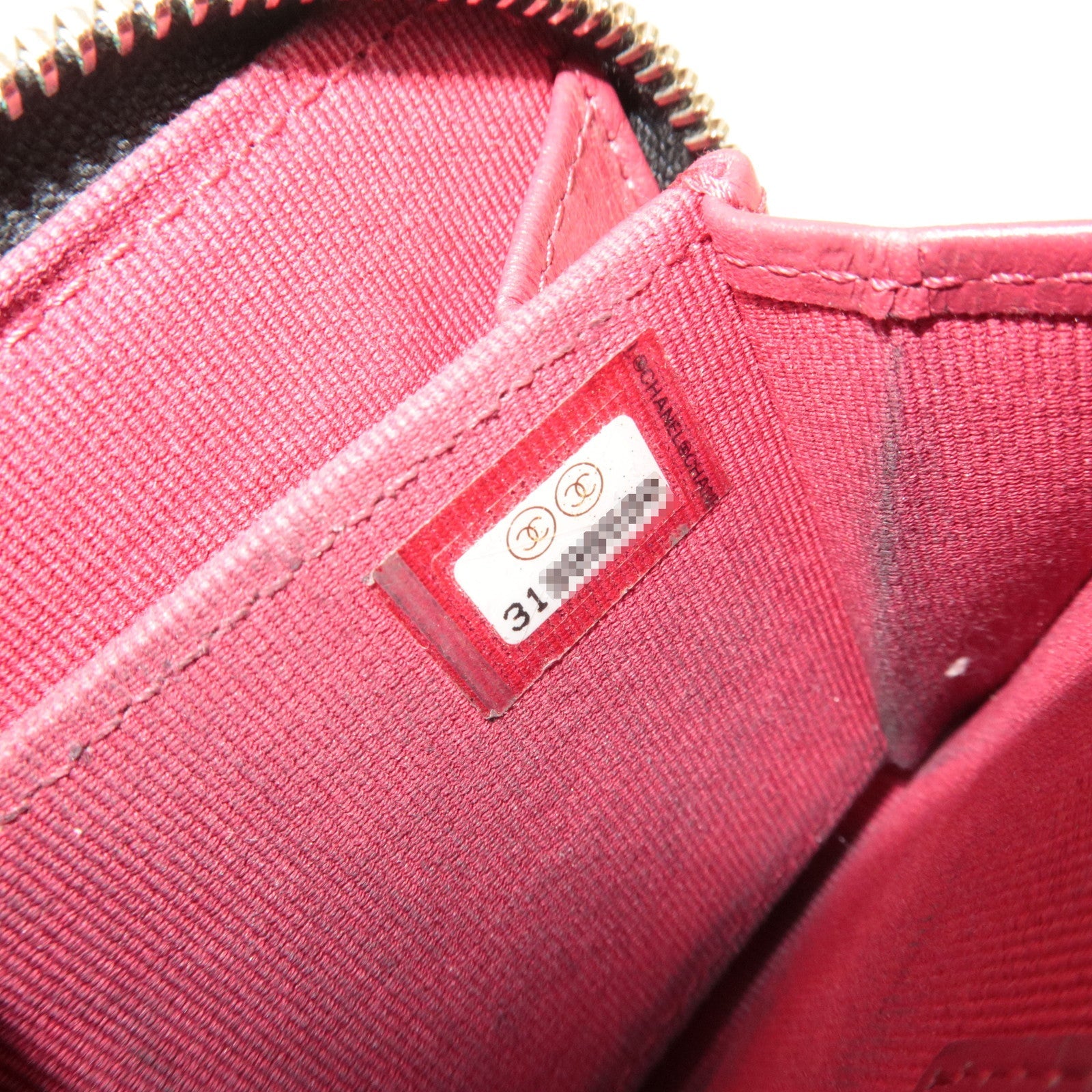 CHANEL Chanel 19 Dix-neuf Fragment Case Lambskin Black Gold HDW AP2701 31998590